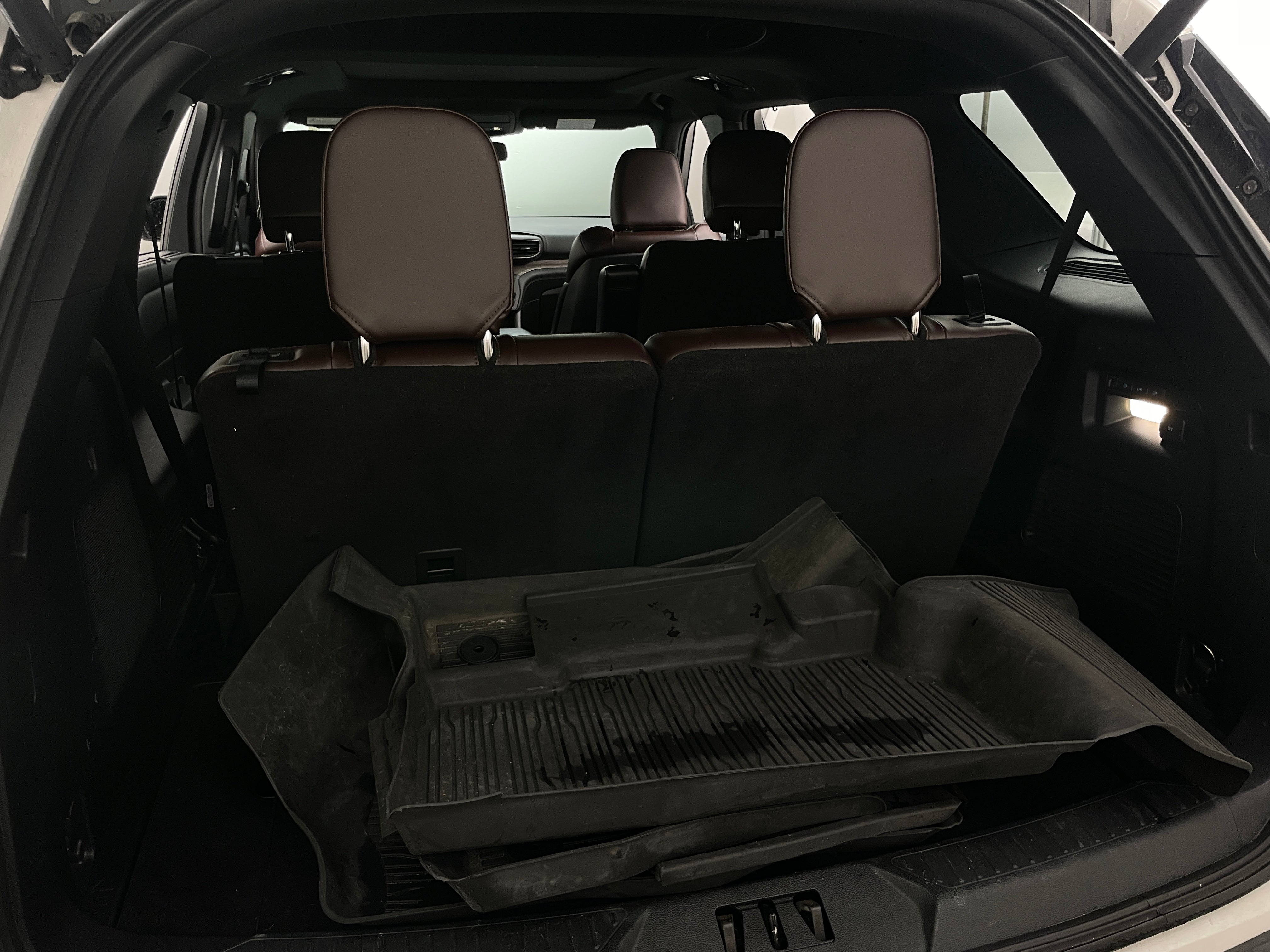 2020 Ford Explorer Platinum 6