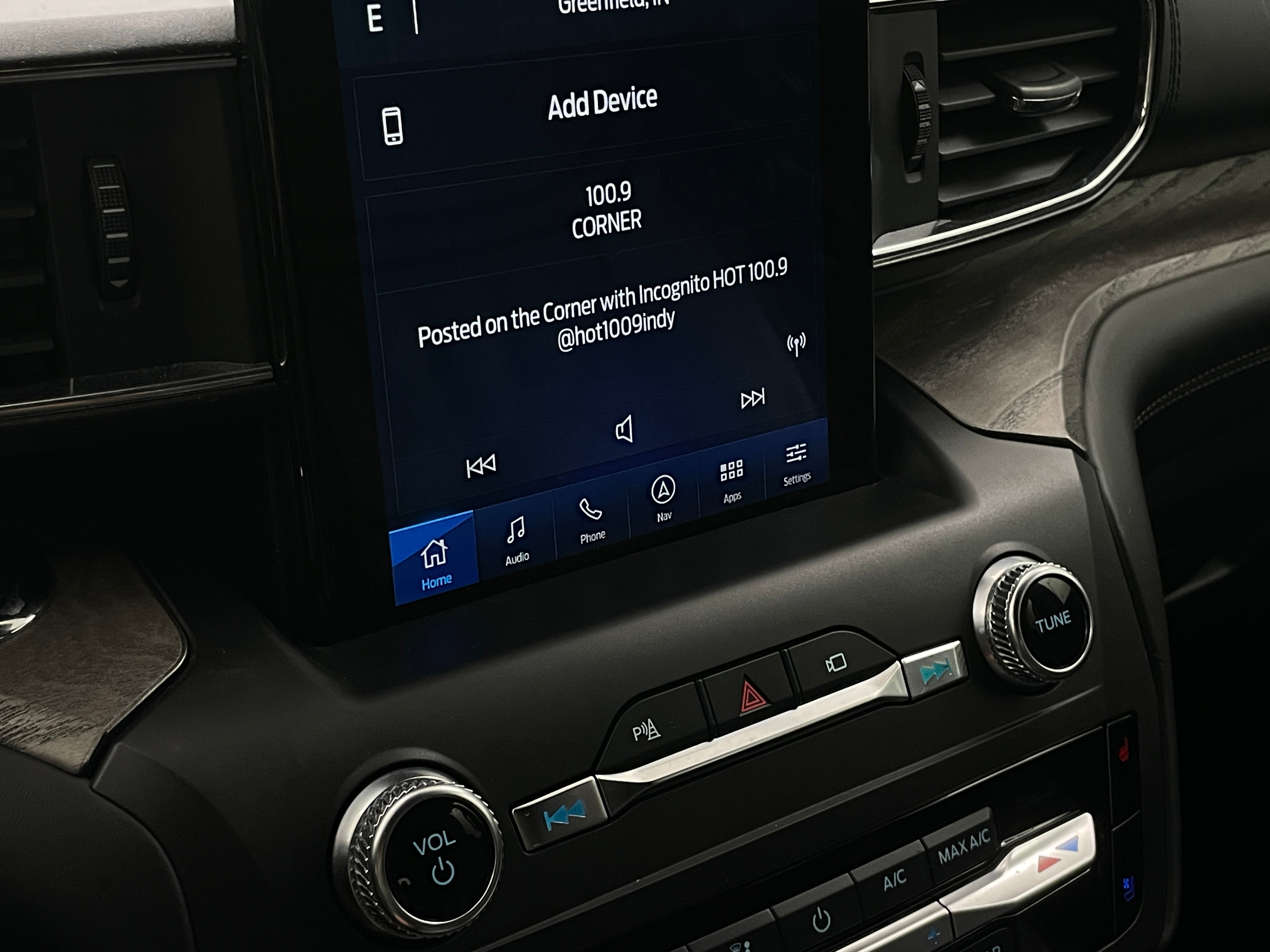 2020 Ford Explorer Platinum 3