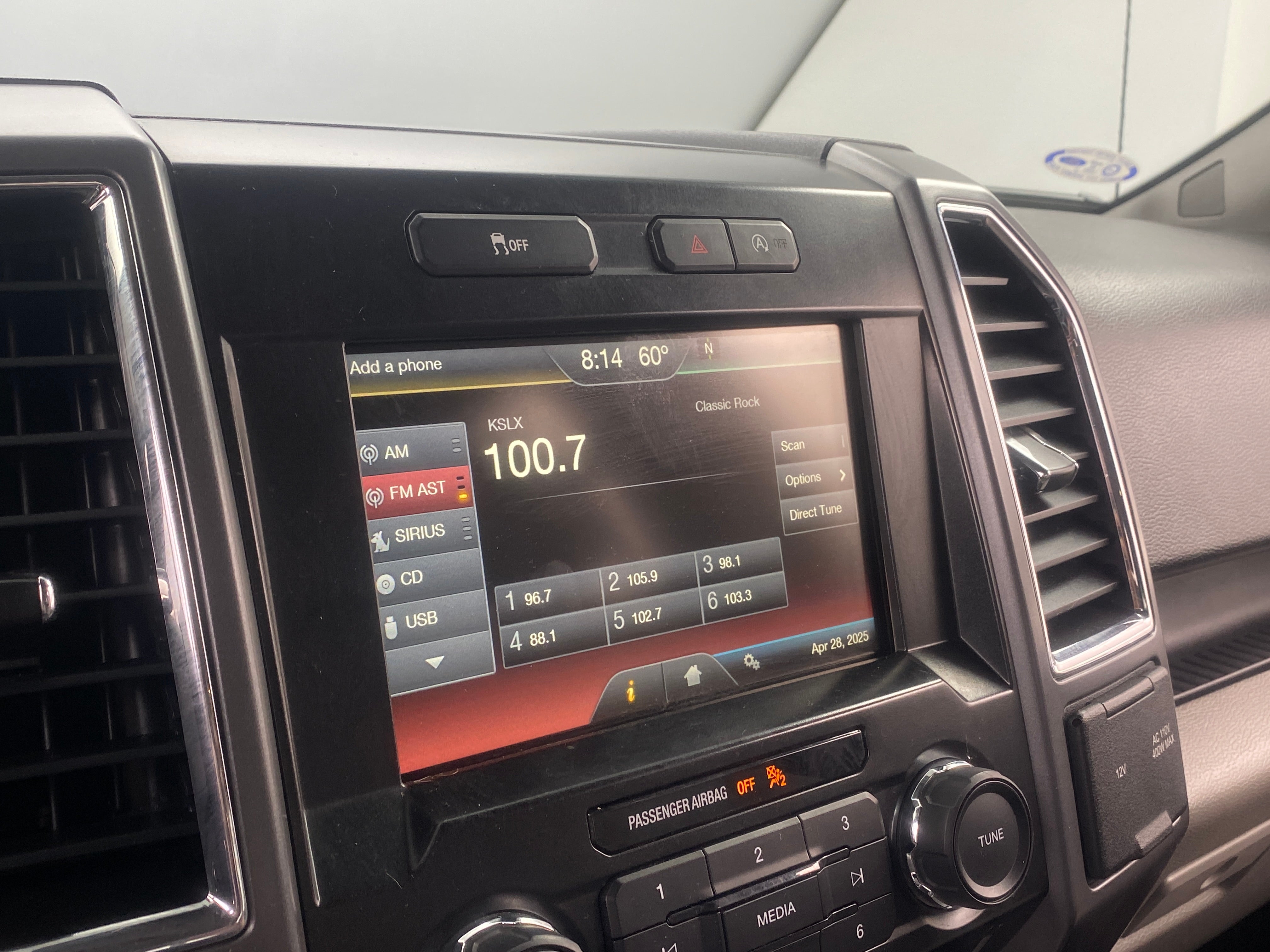 2015 Ford Econoline E-150 4
