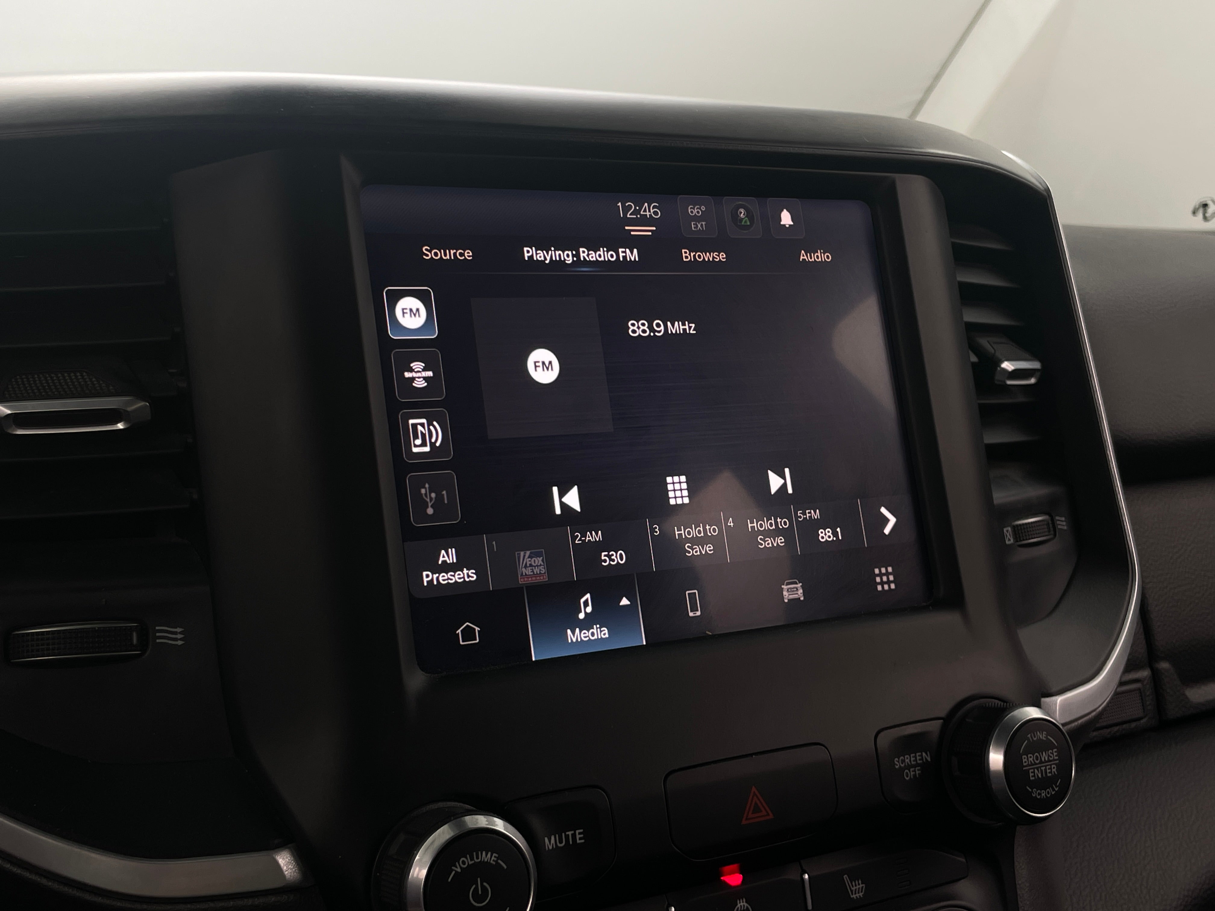 2023 RAM 1500 Big Horn 4