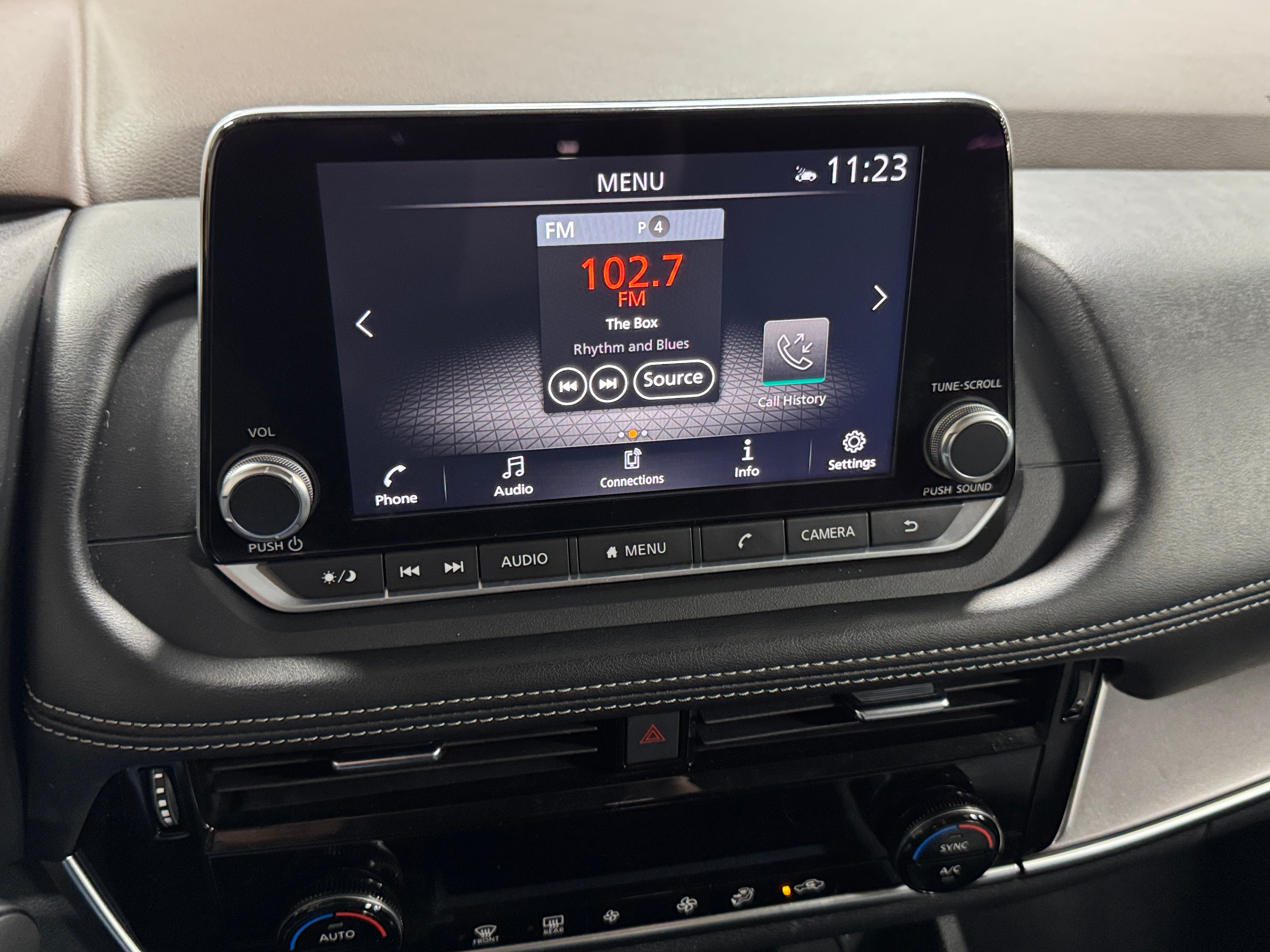 2021 Nissan Rogue SV 4