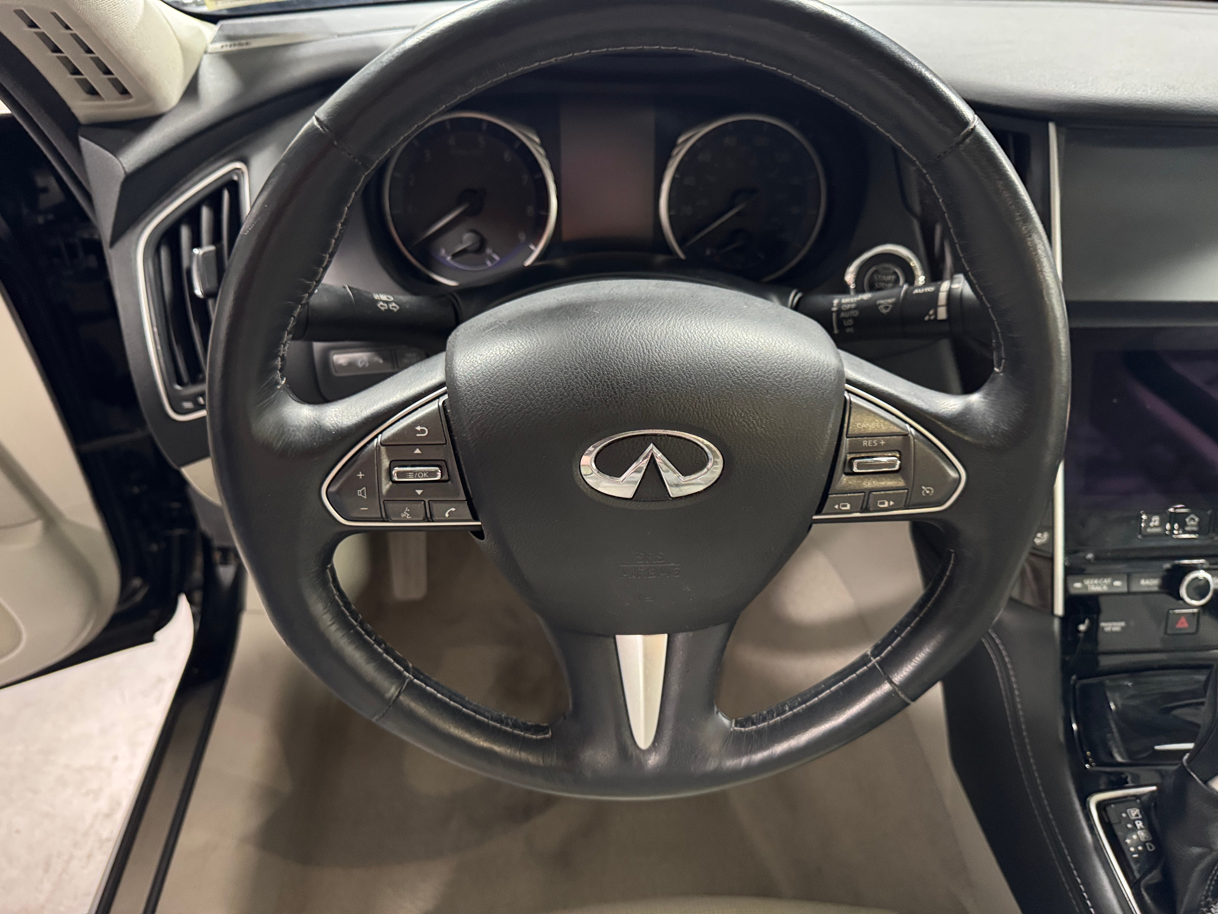 2014 INFINITI Q50 Premium 5