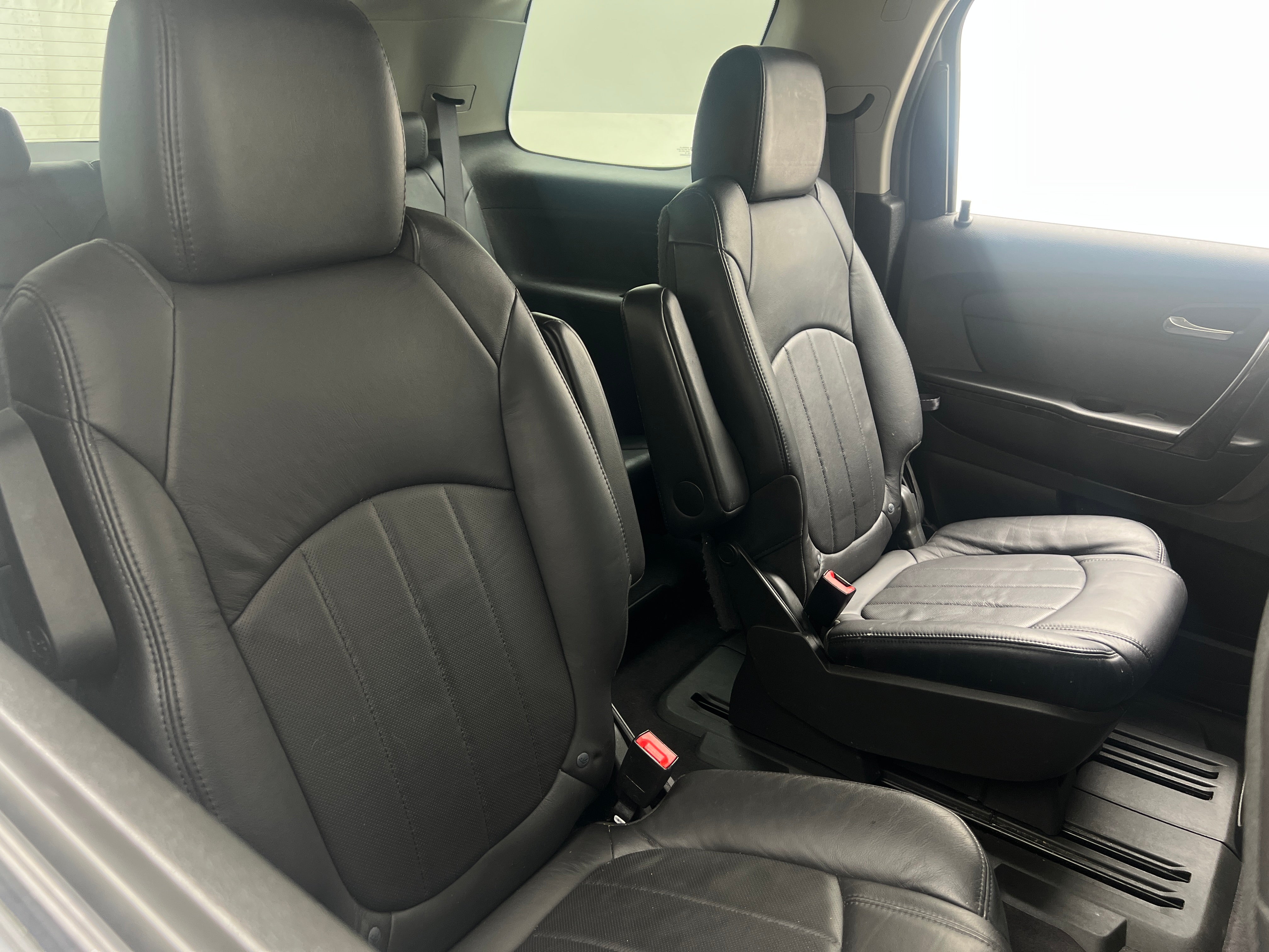 2011 GMC Acadia Denali 5