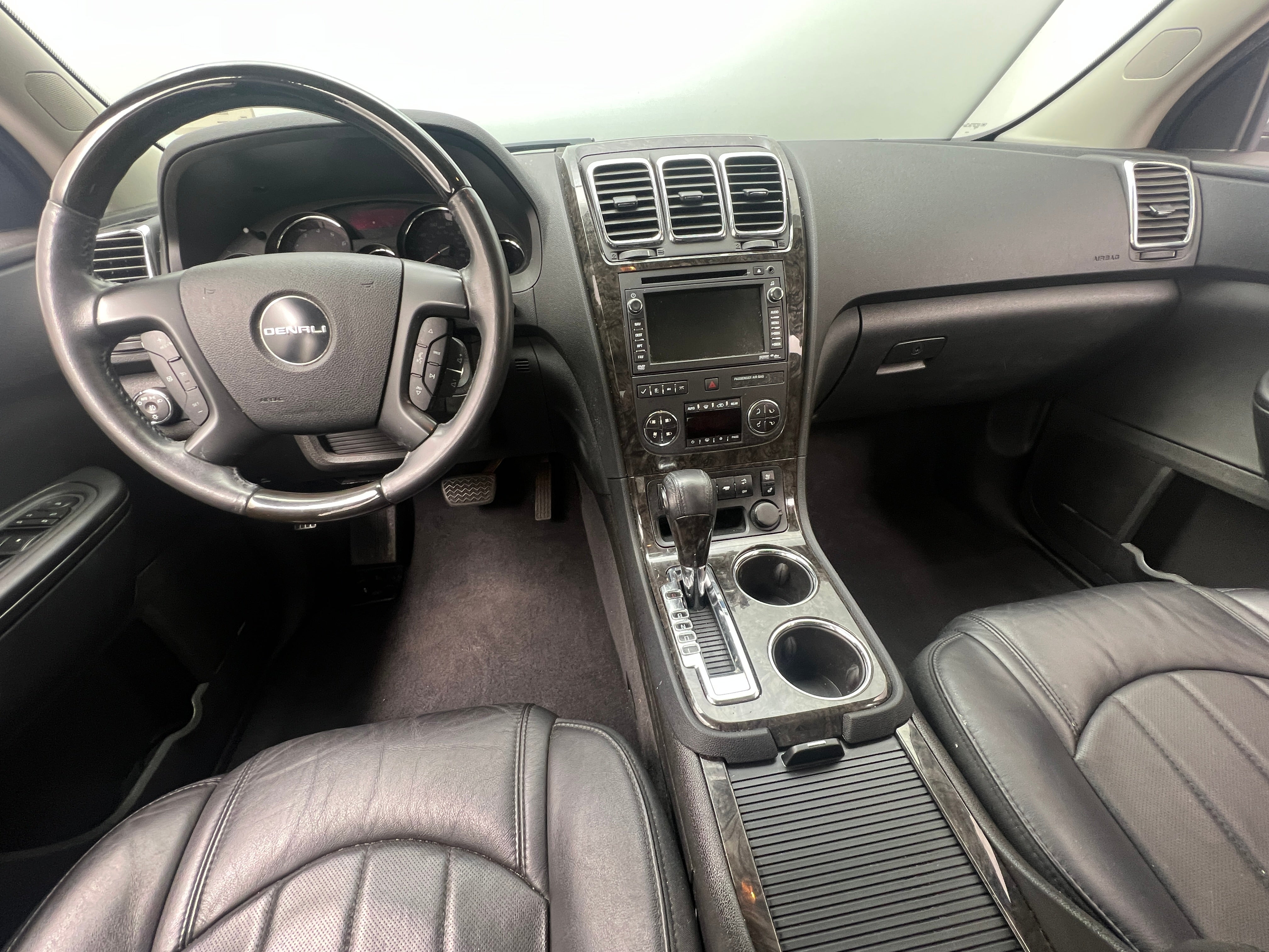 2011 GMC Acadia Denali 2