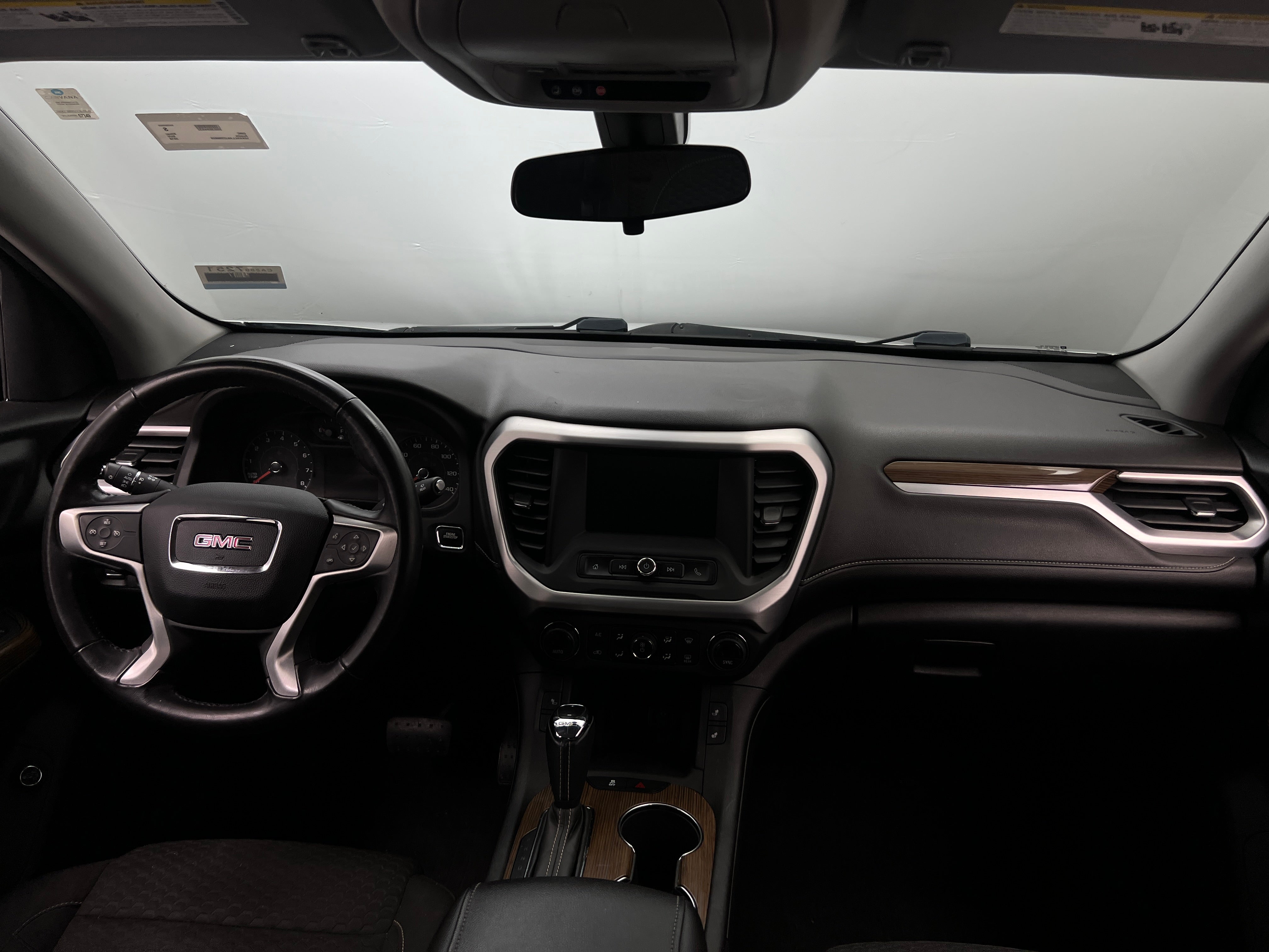 2018 GMC Acadia SLE 3