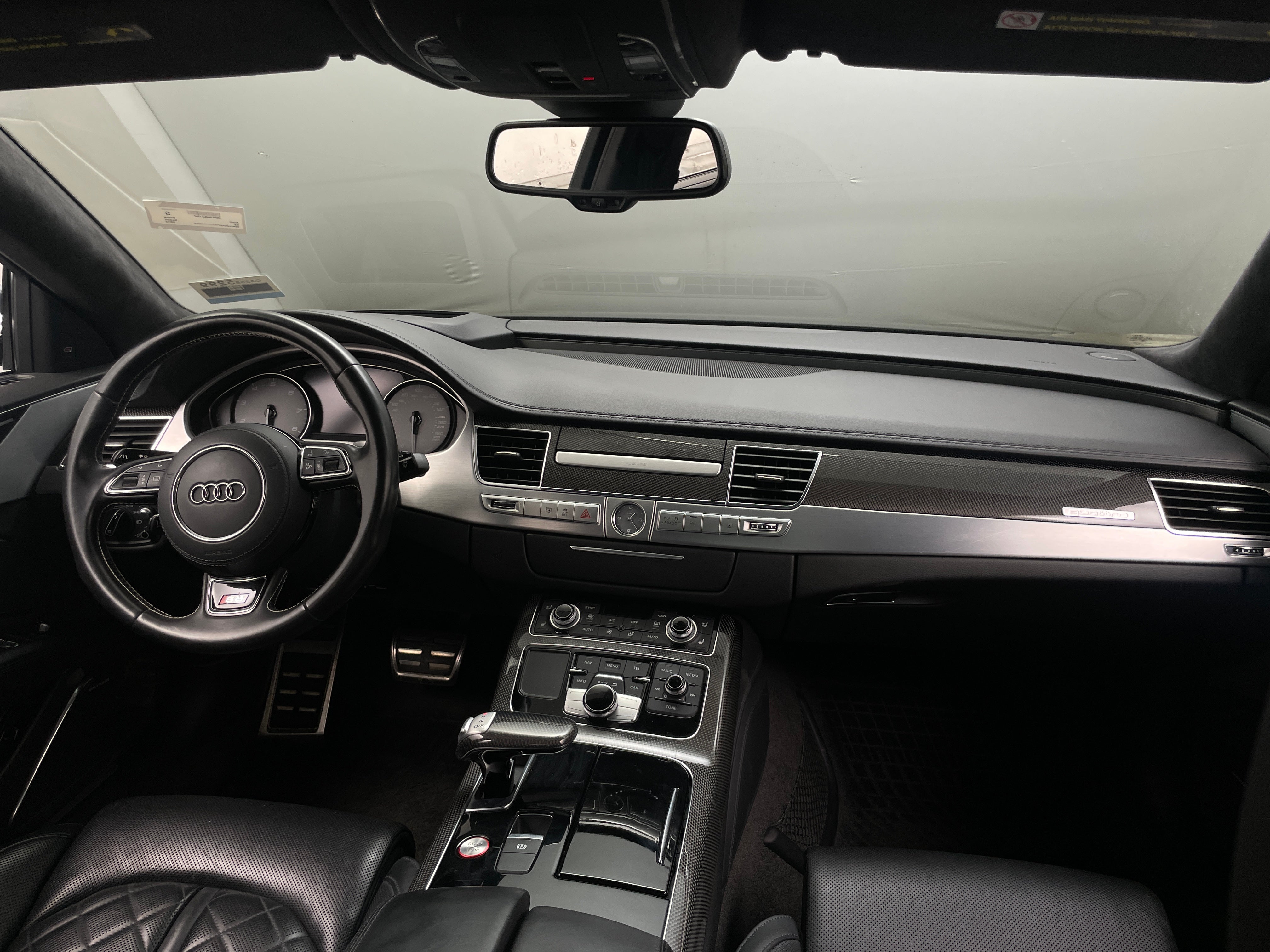 2016 Audi S8  2