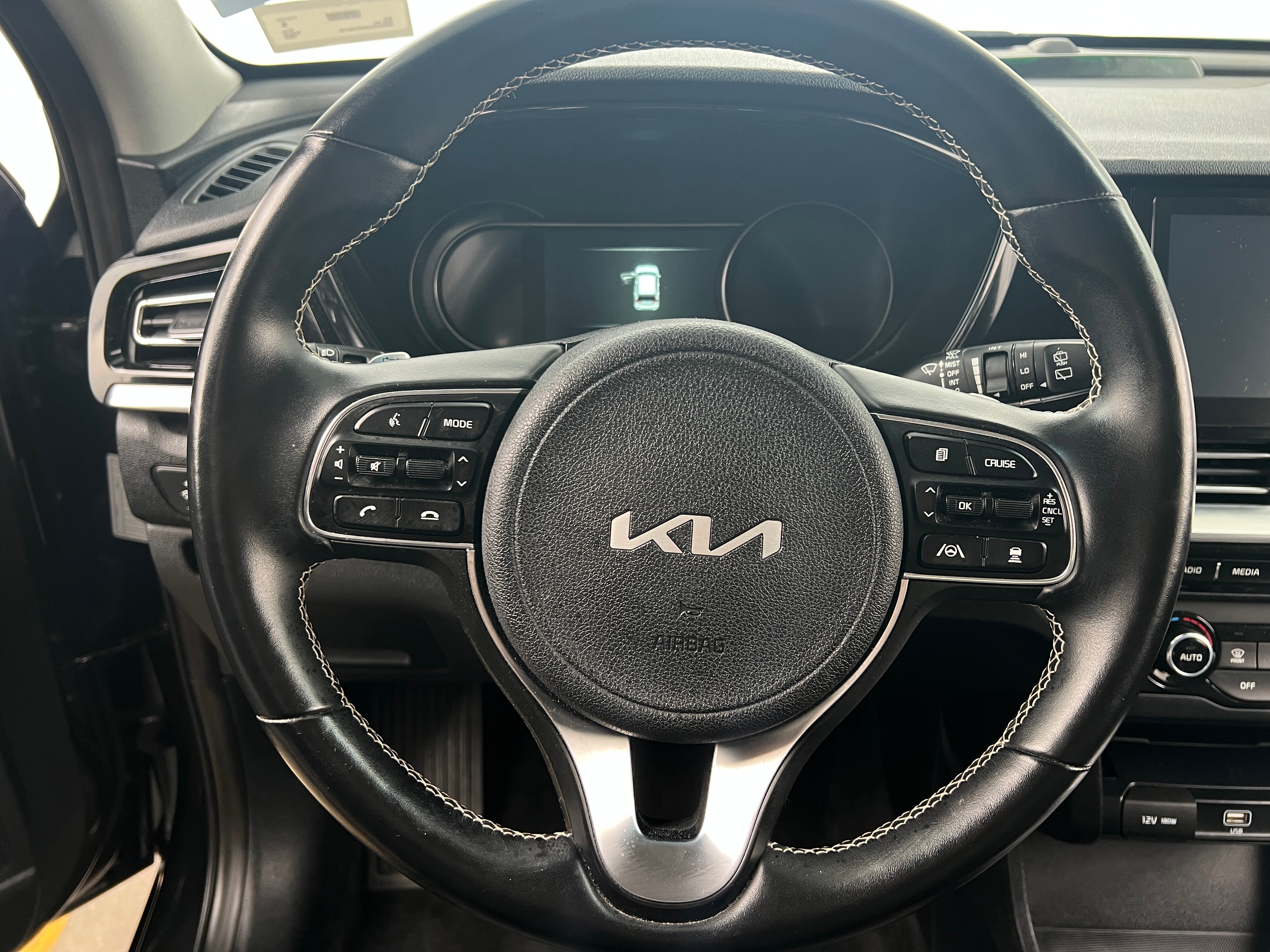2022 Kia Niro S 5