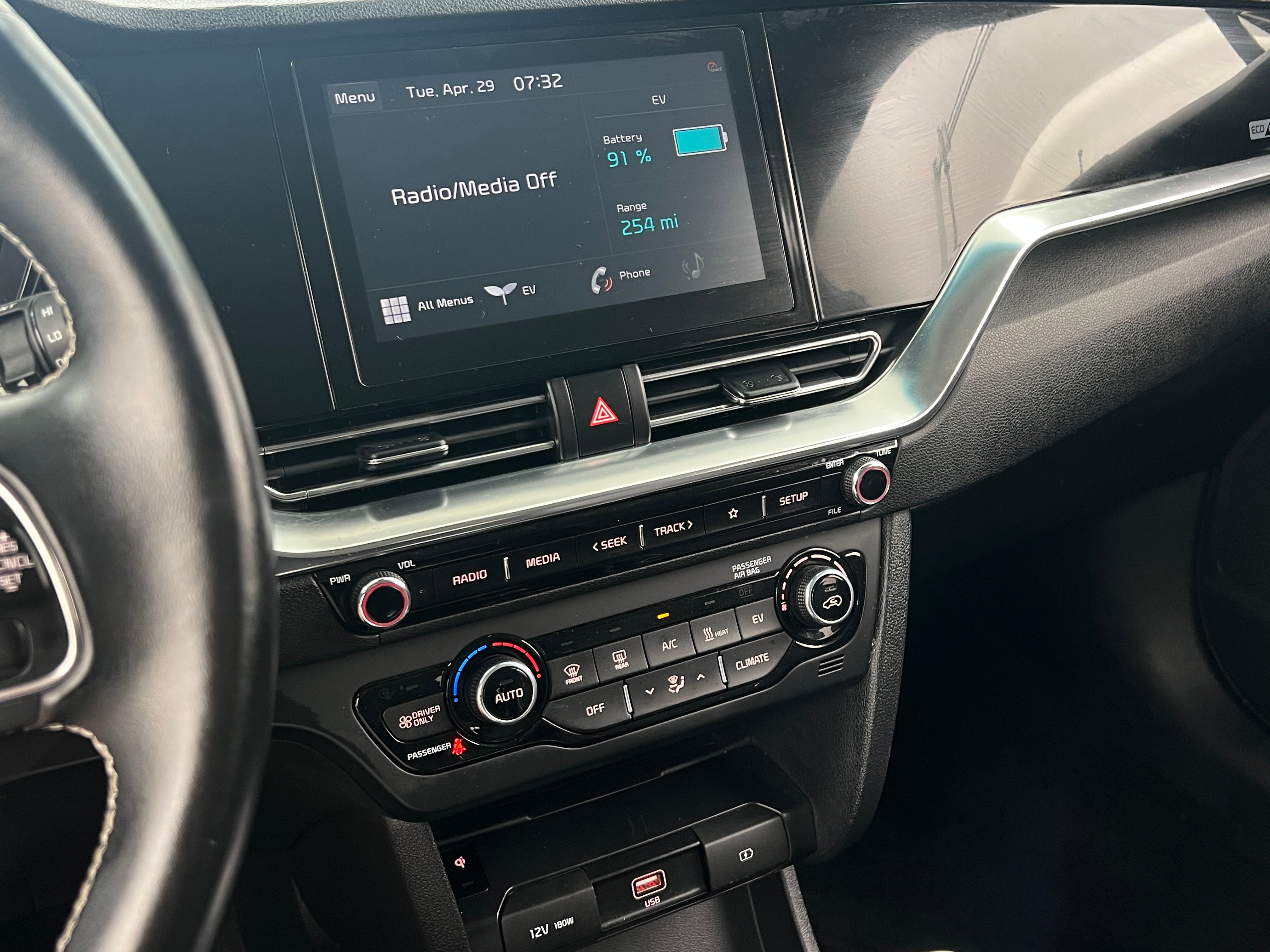 2022 Kia Niro S 4