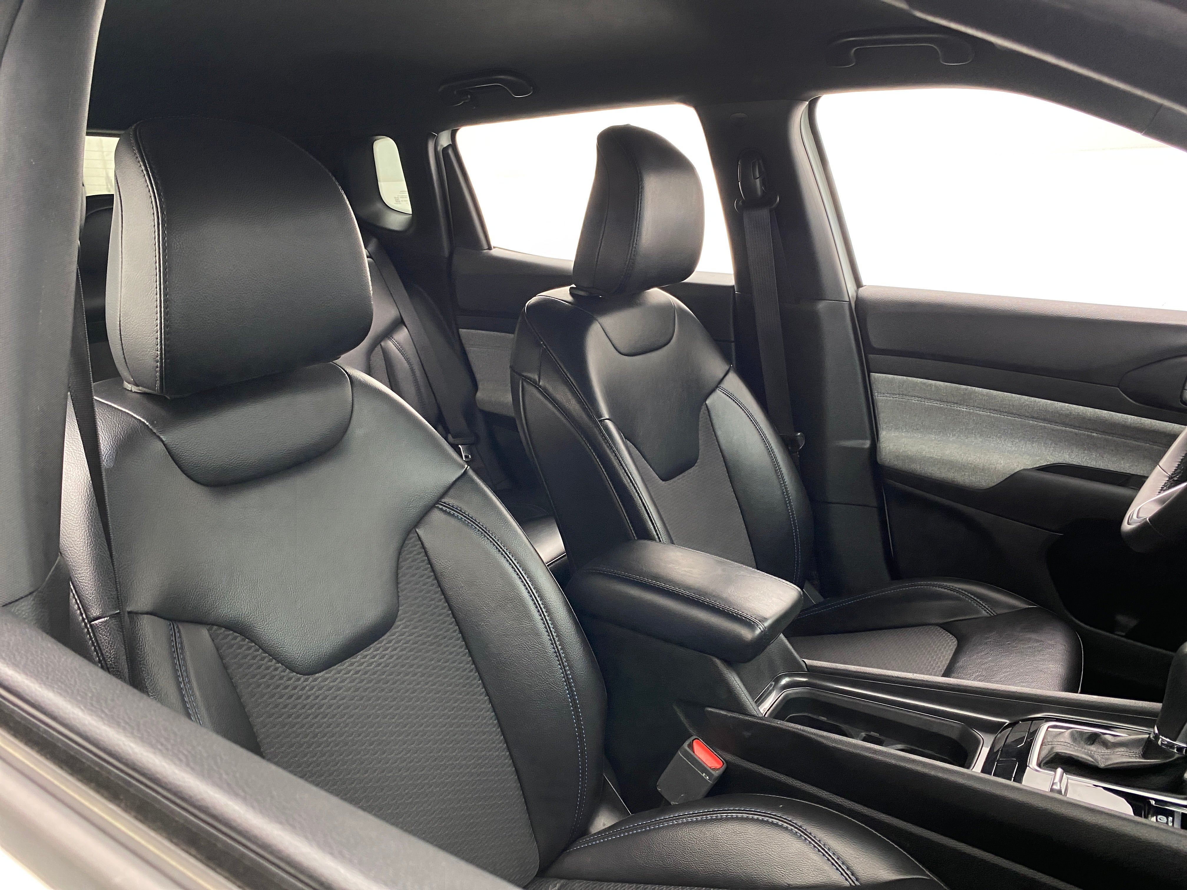 2023 Jeep Compass Latitude 2