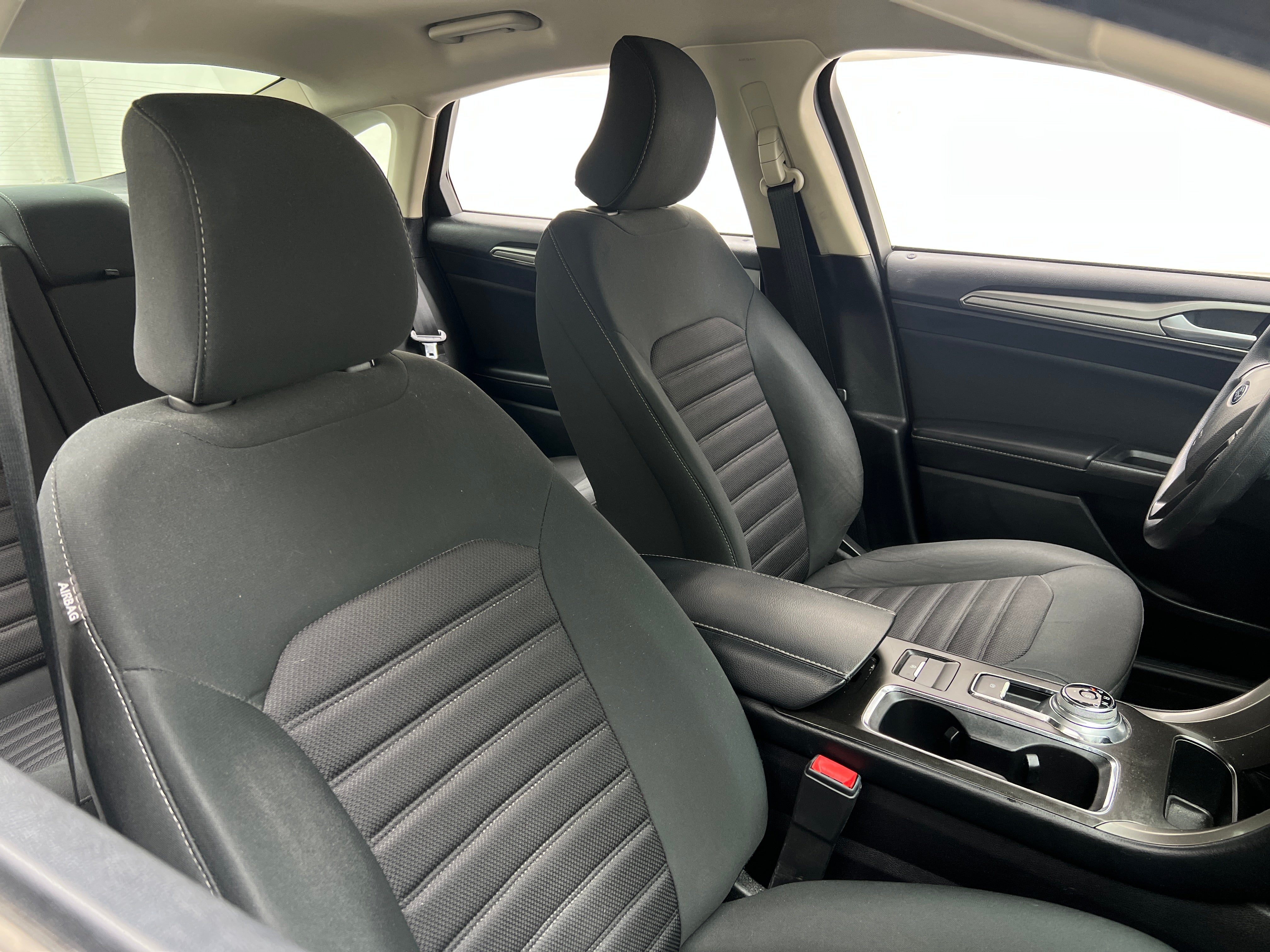 2018 Ford Fusion SE 2