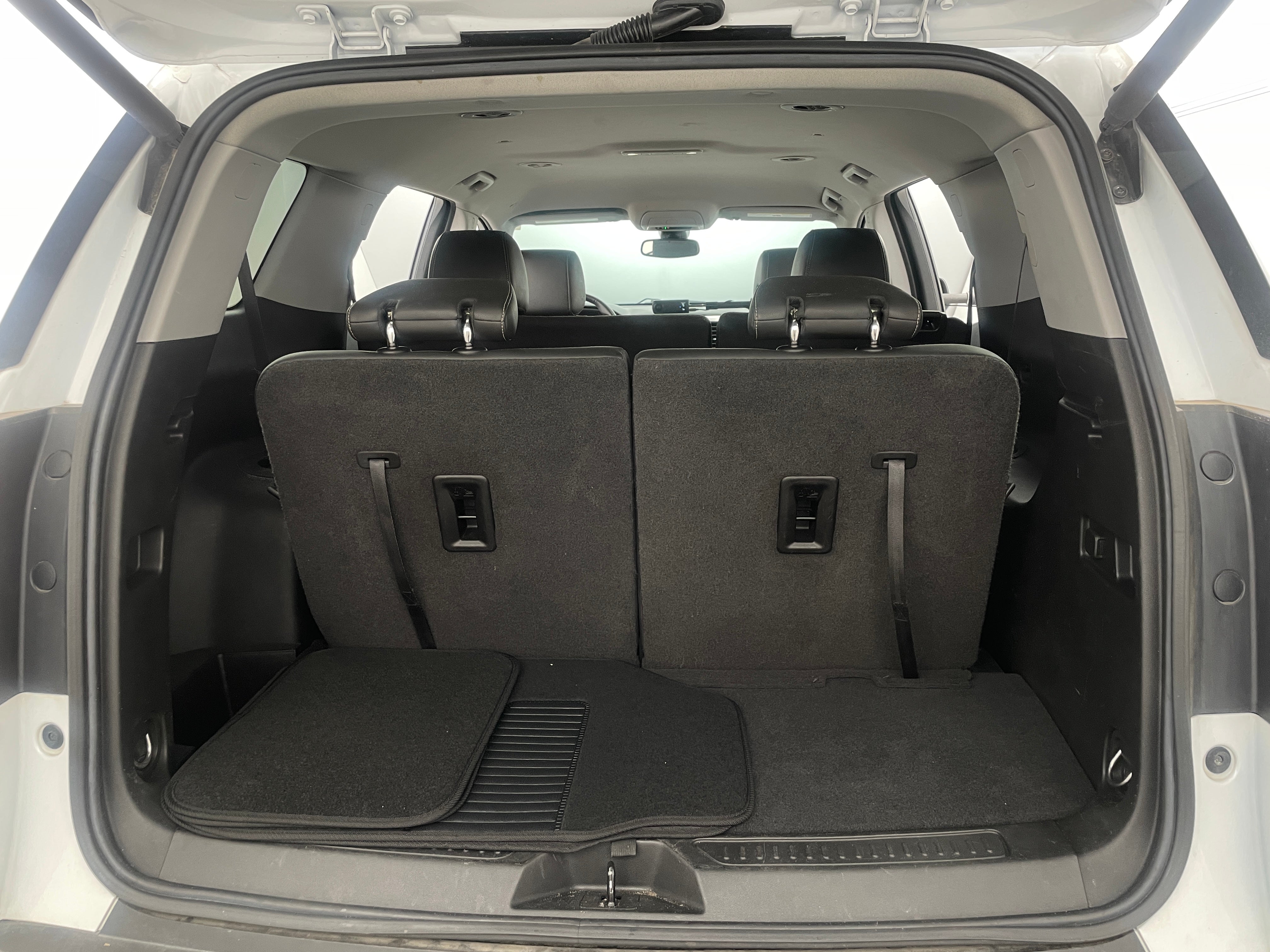 2023 GMC Acadia SLT 7