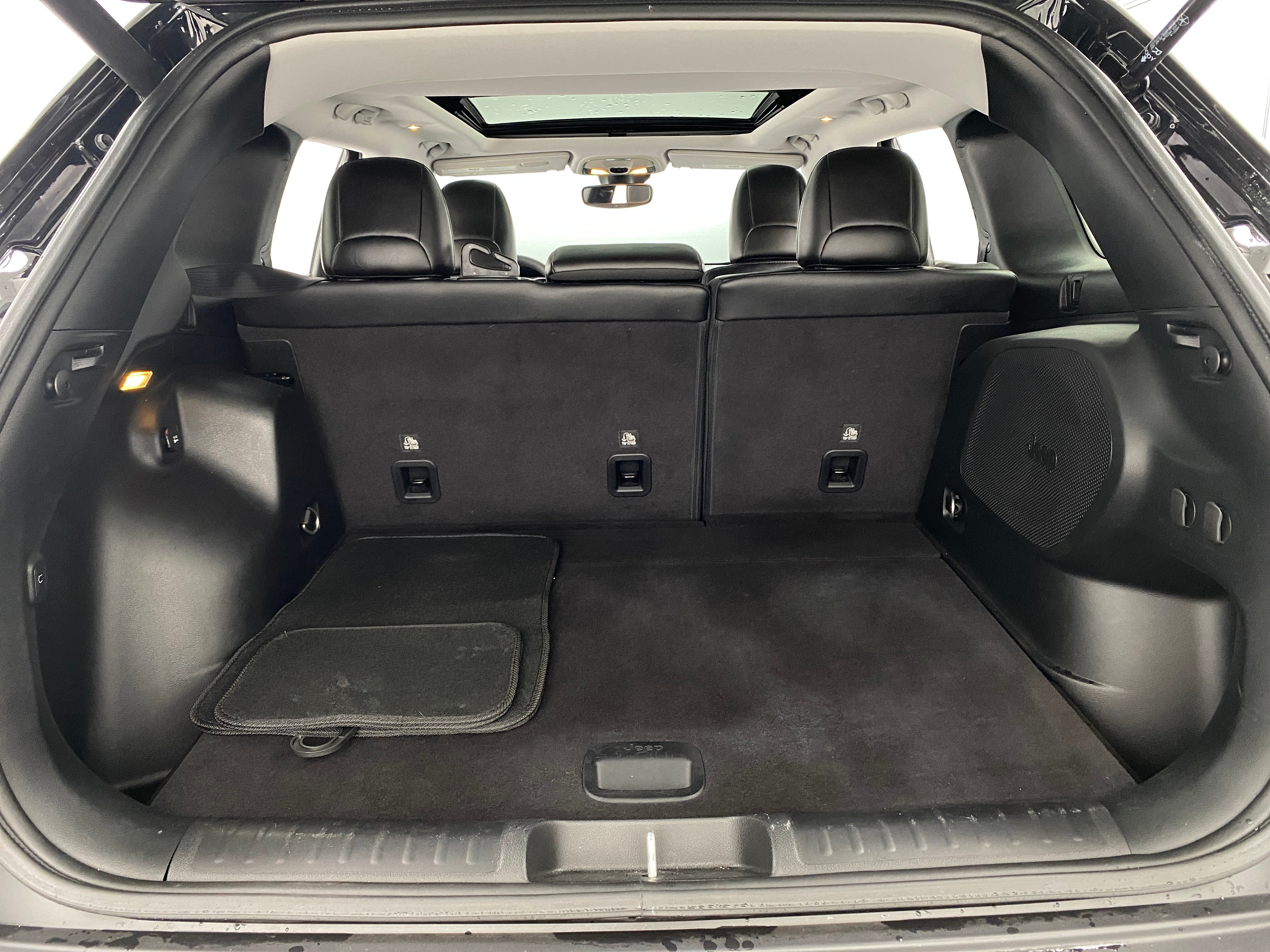 2022 Jeep Cherokee Latitude 6