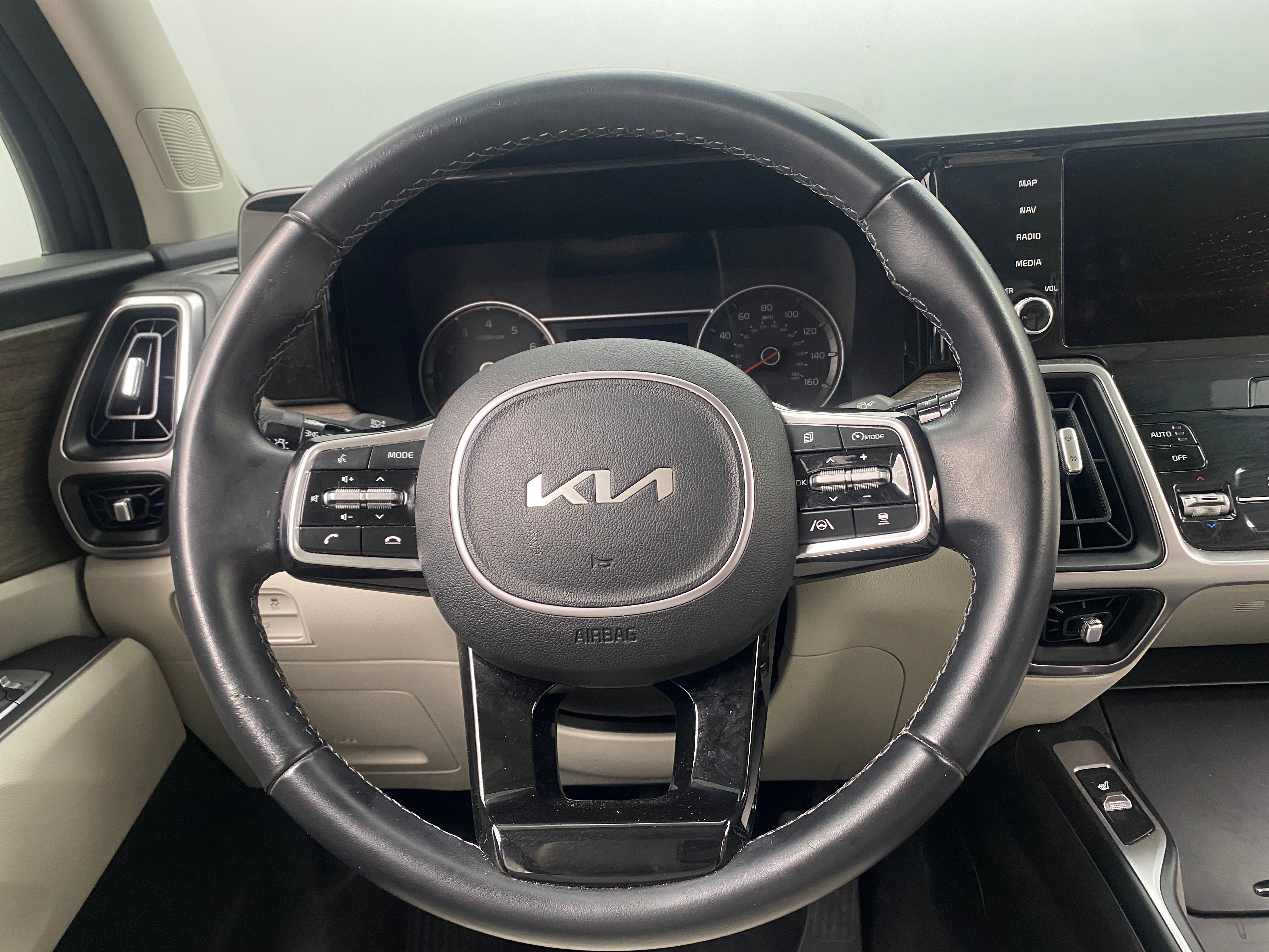 2023 Kia Sorento EX 4
