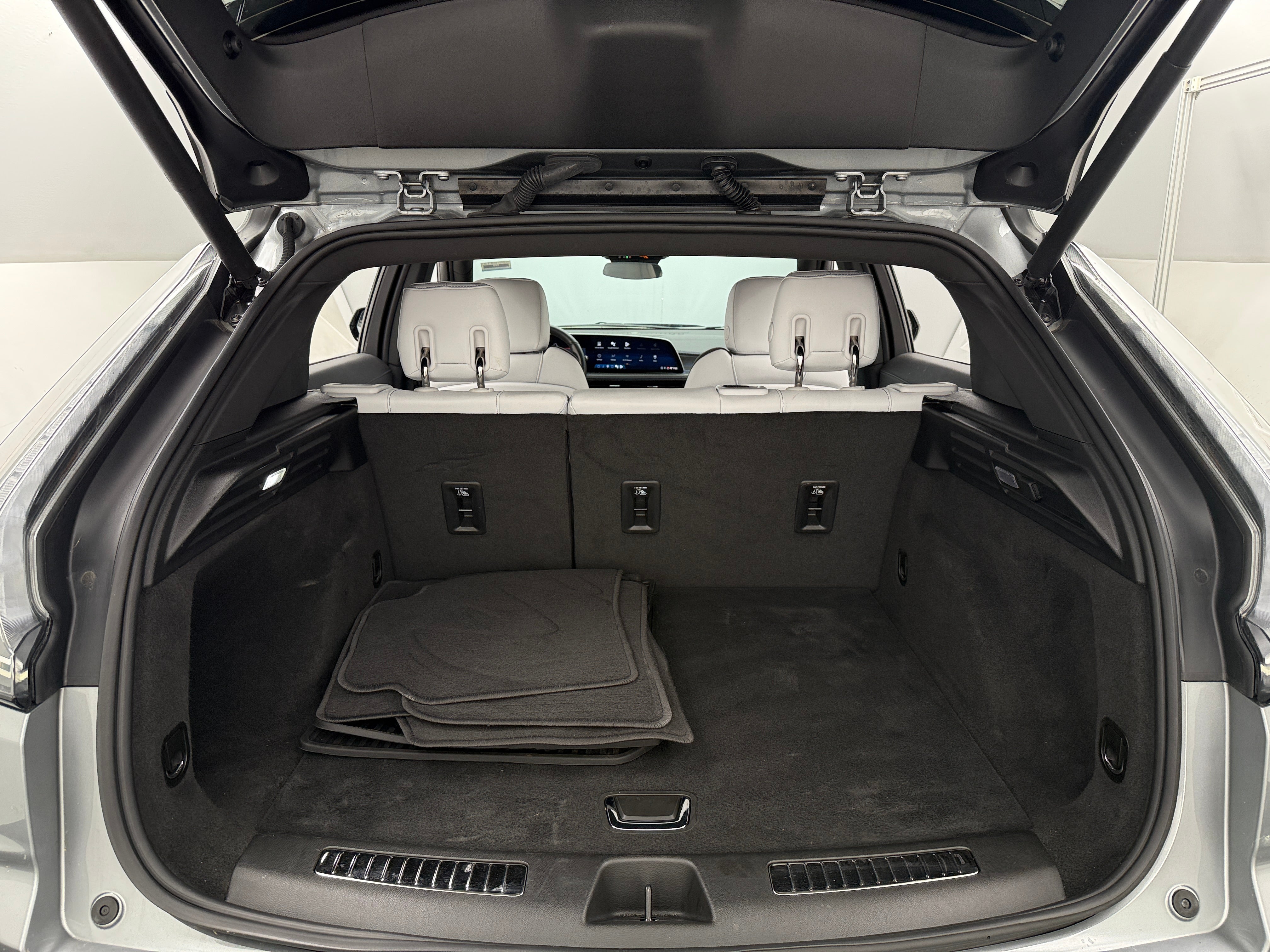 2024 Cadillac XT4 Sport 6