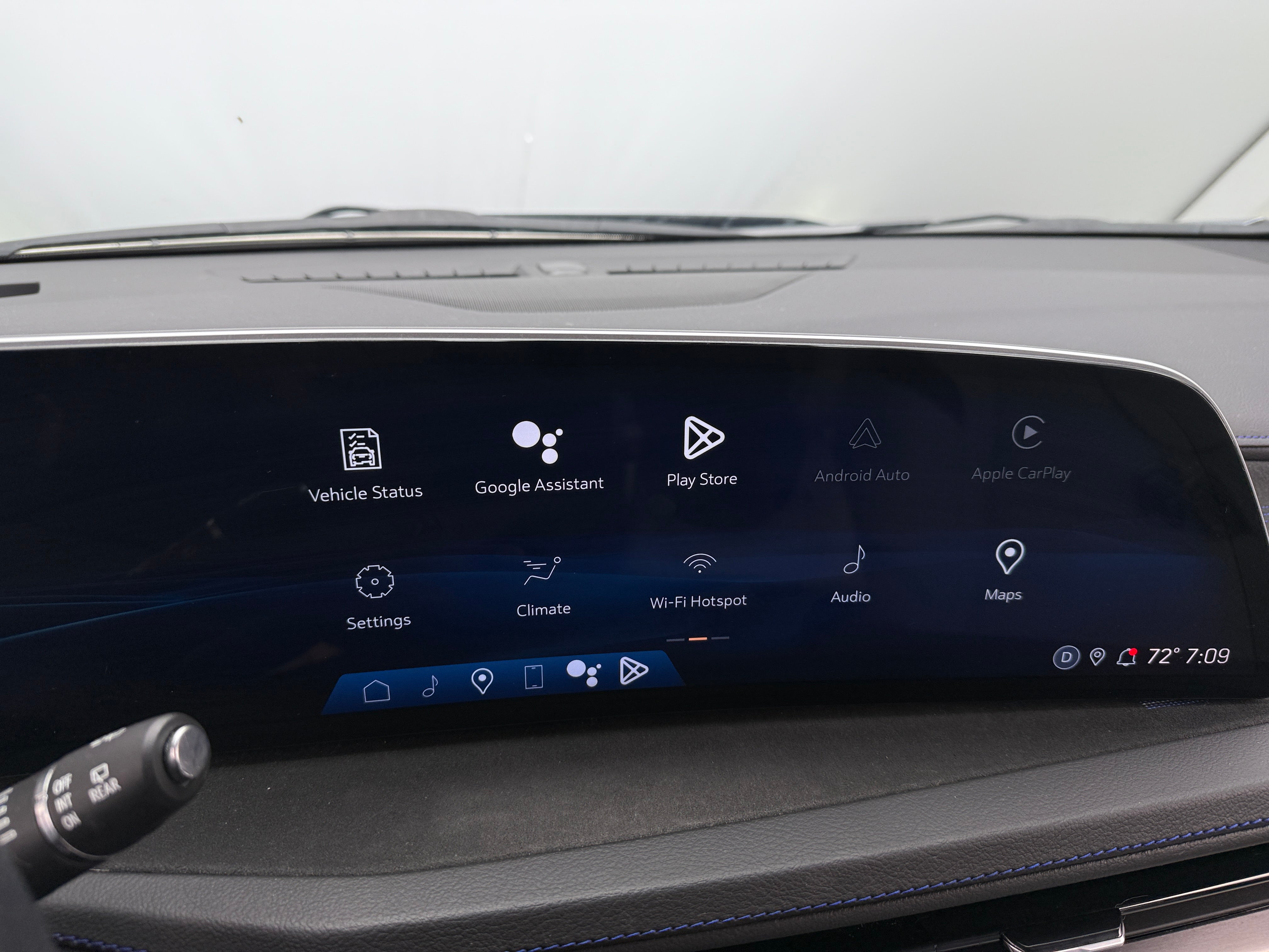 2024 Cadillac XT4 Sport 3