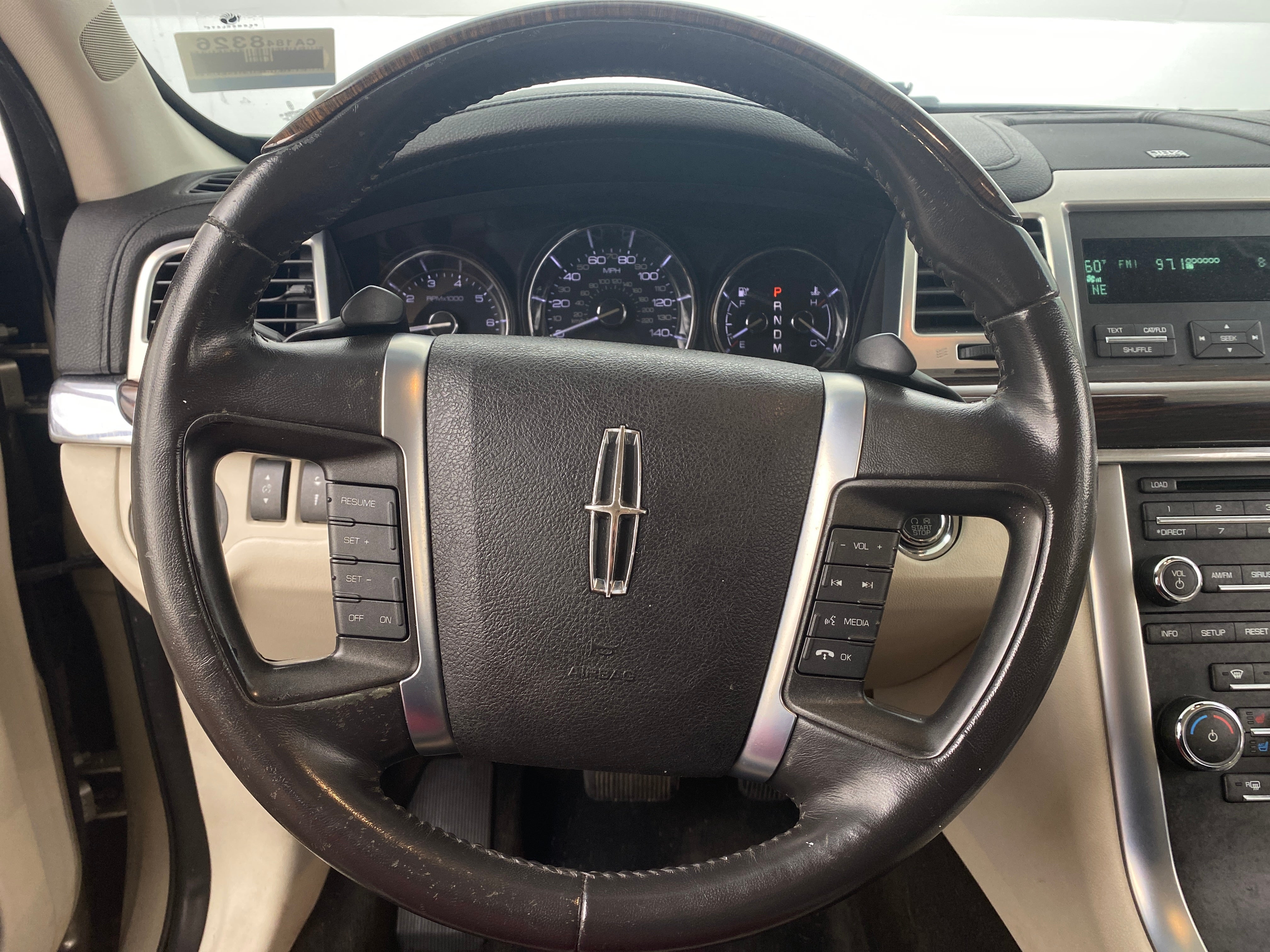 2011 Lincoln MKS  4