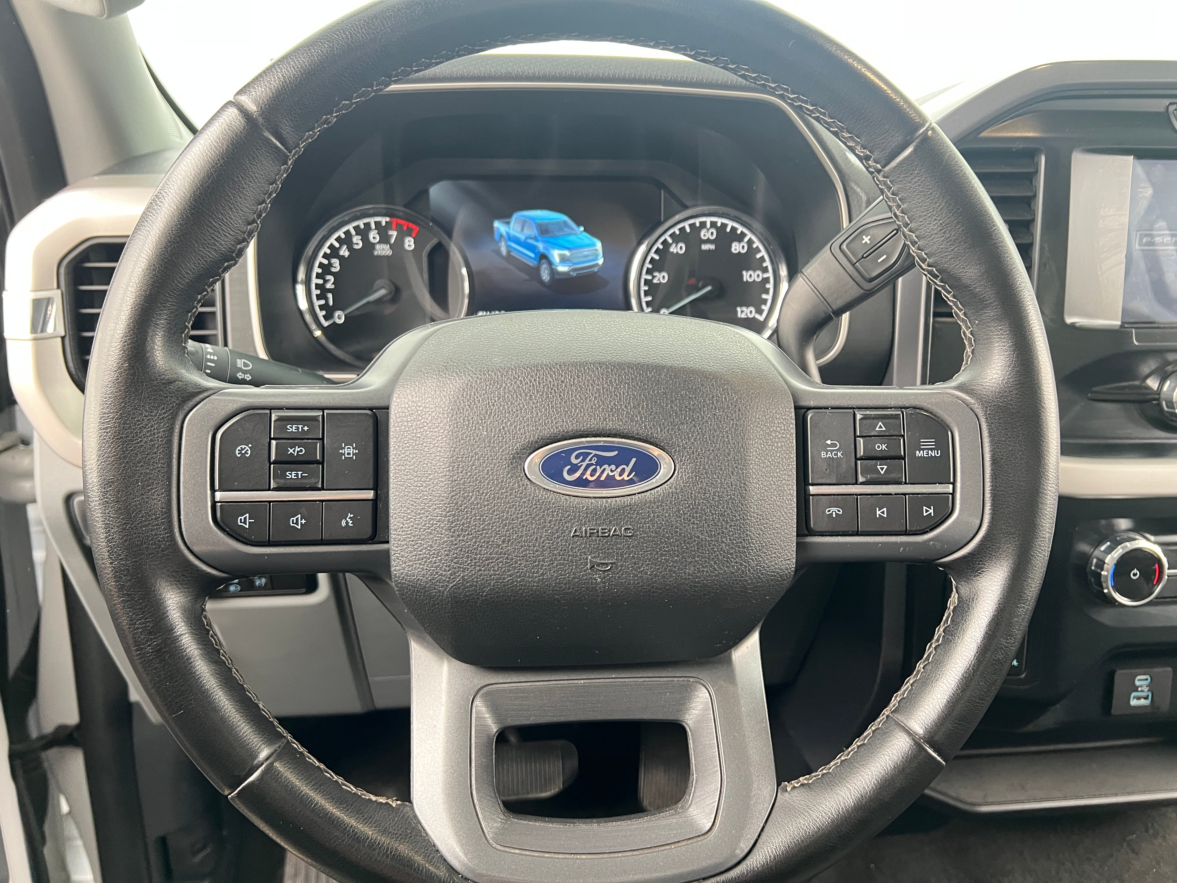 2023 Ford Econoline E-150 5