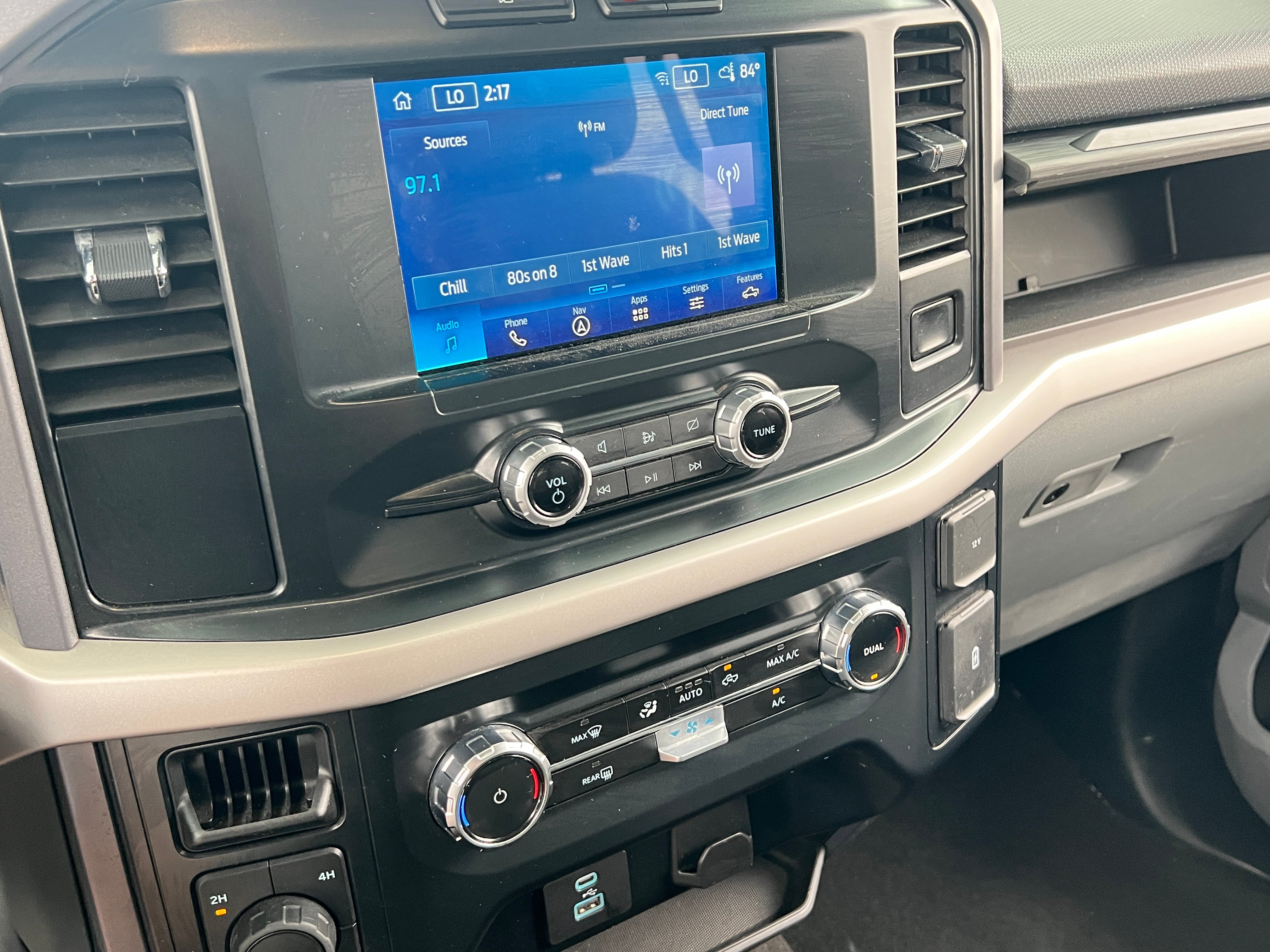 2023 Ford Econoline E-150 4