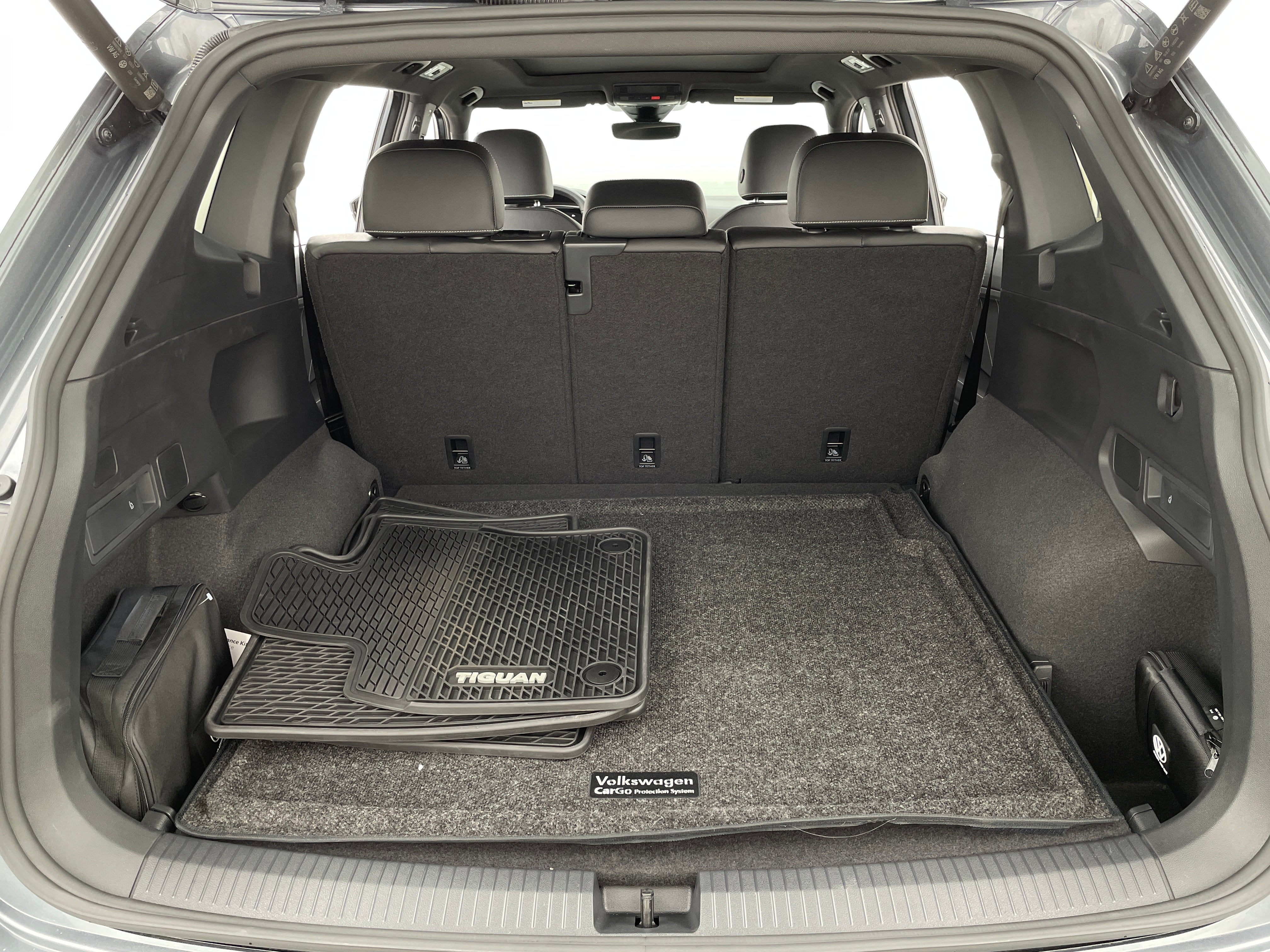 2024 Volkswagen Tiguan SE R-Line Black 6