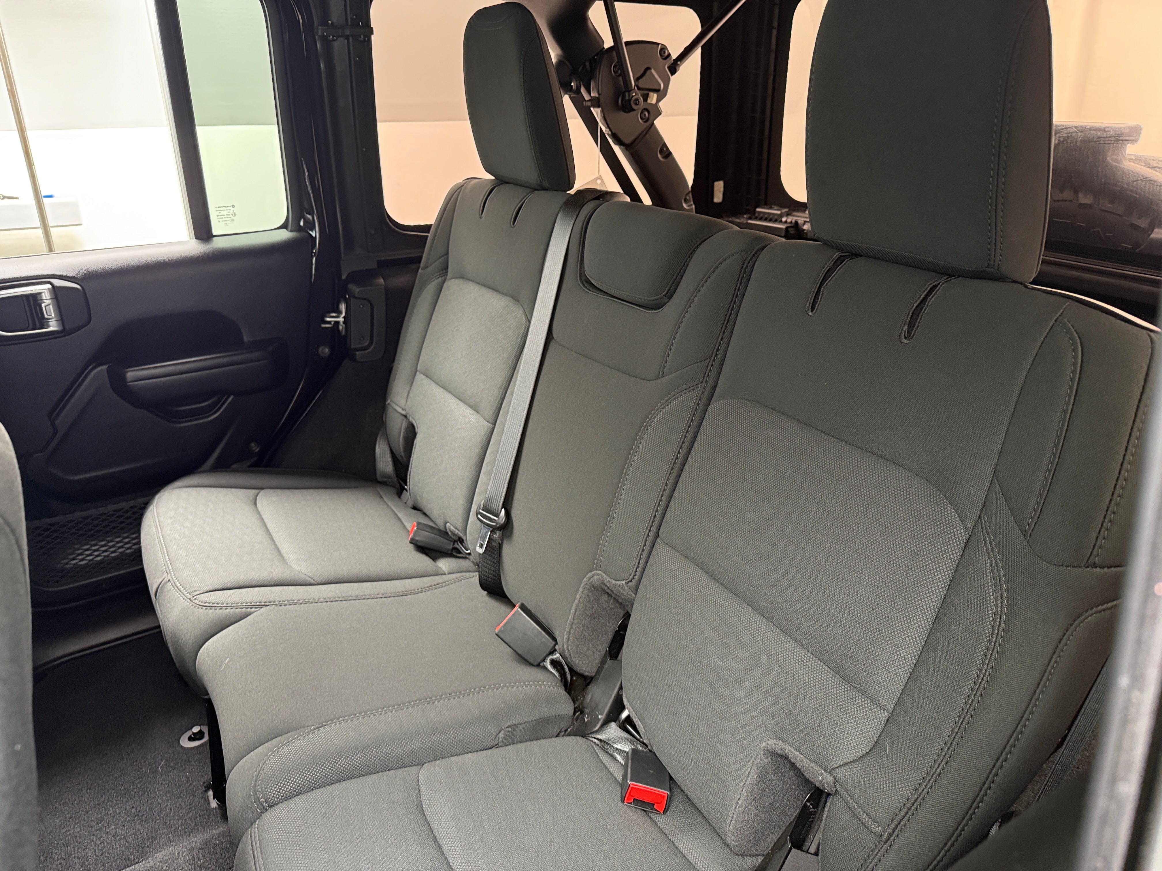 2021 Jeep Wrangler Unlimited Willys 6