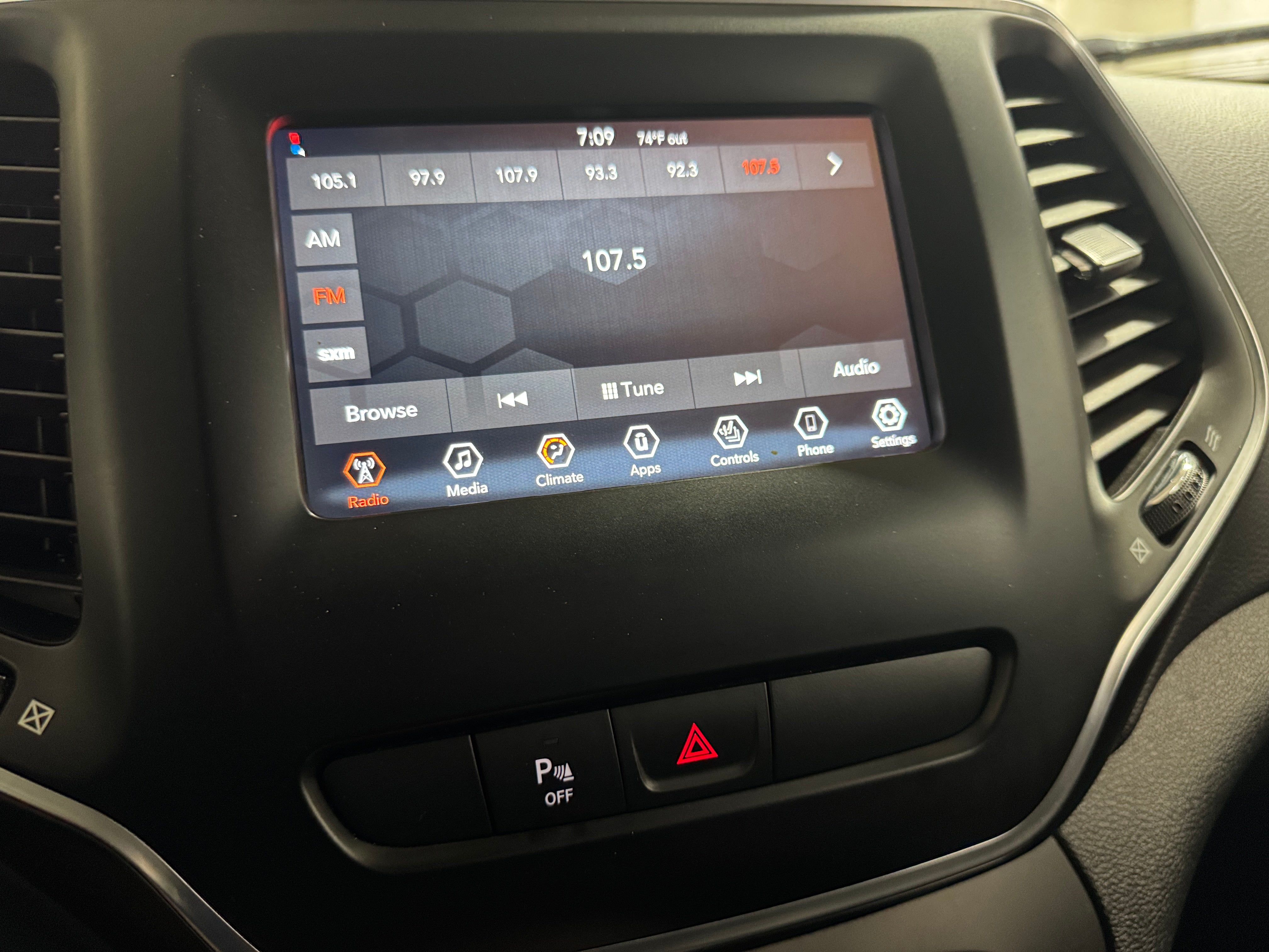 2019 Jeep Cherokee Latitude 4