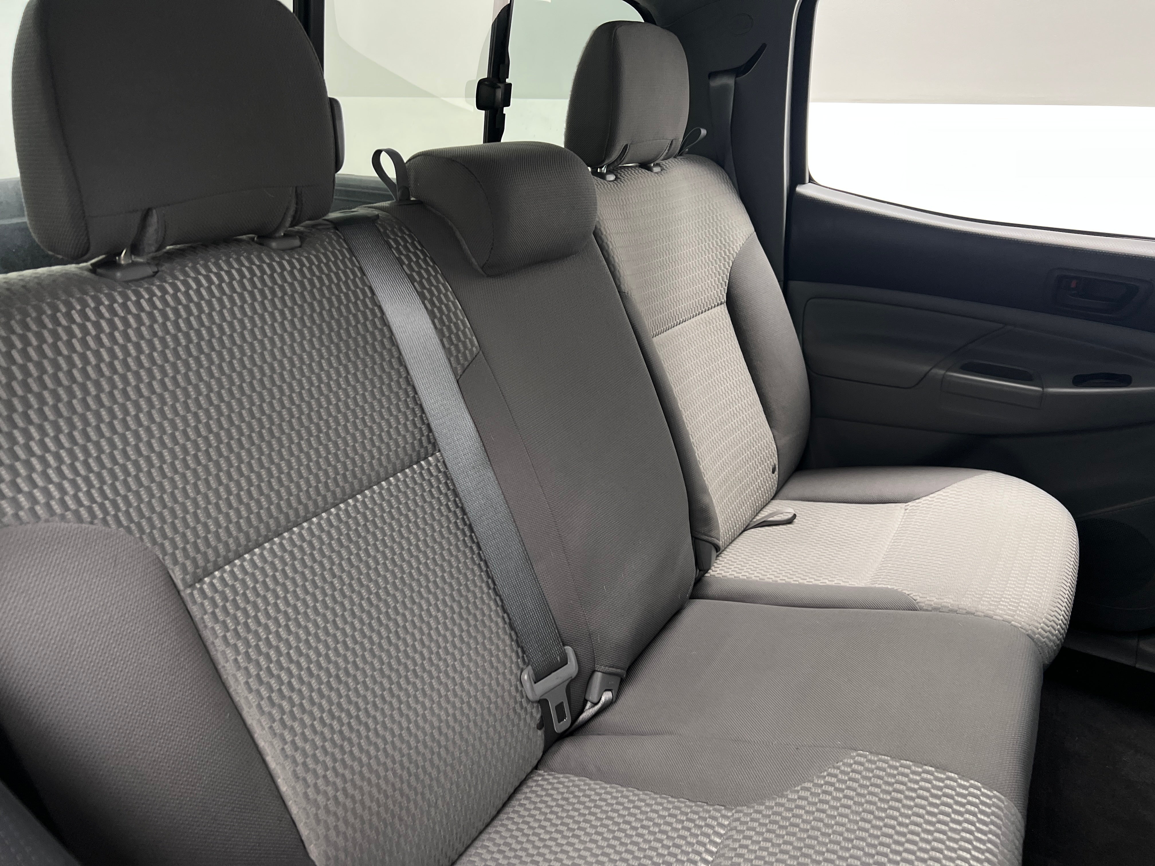 2015 Toyota Tacoma  6