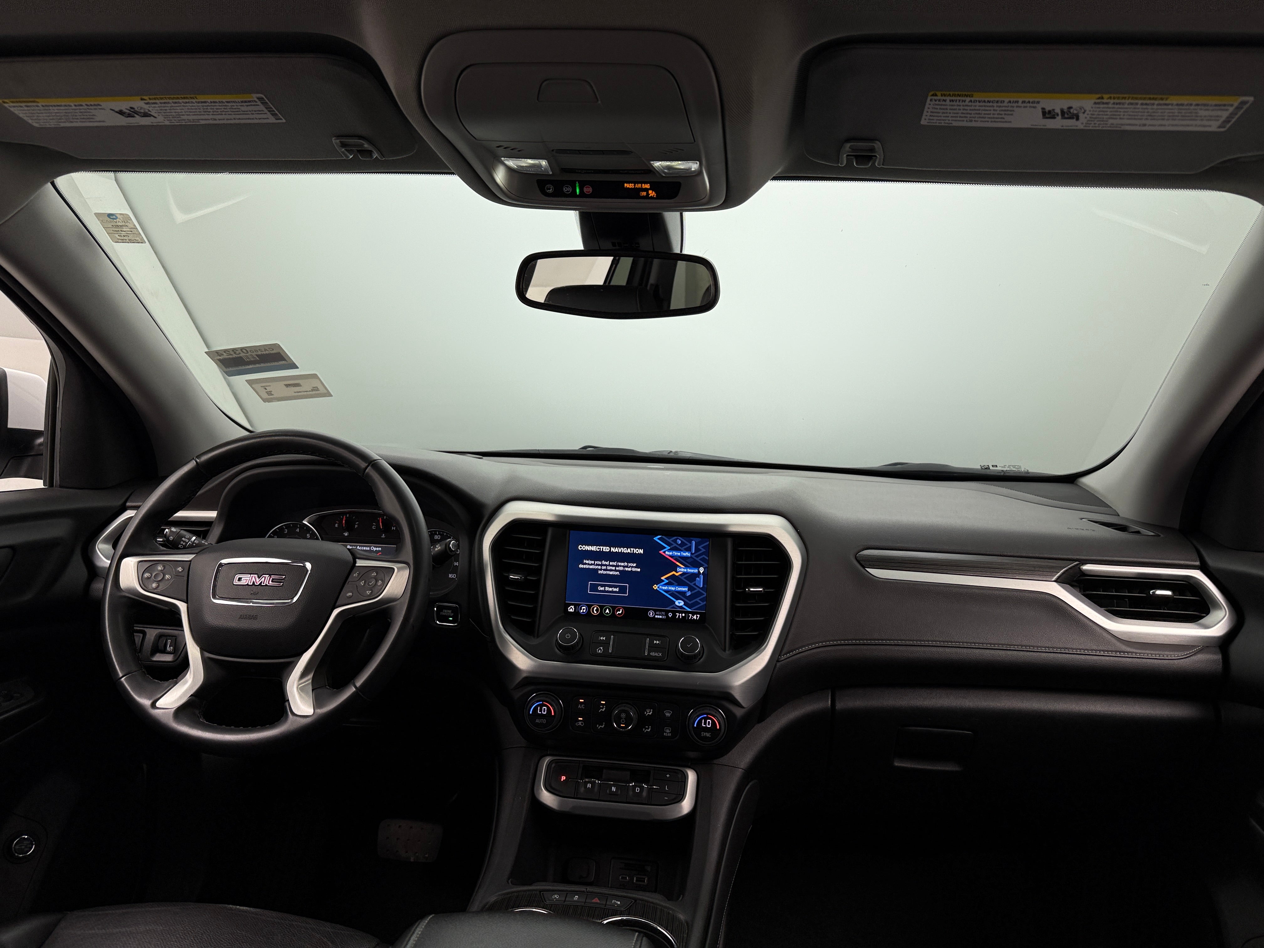 2023 GMC Acadia SLT 2