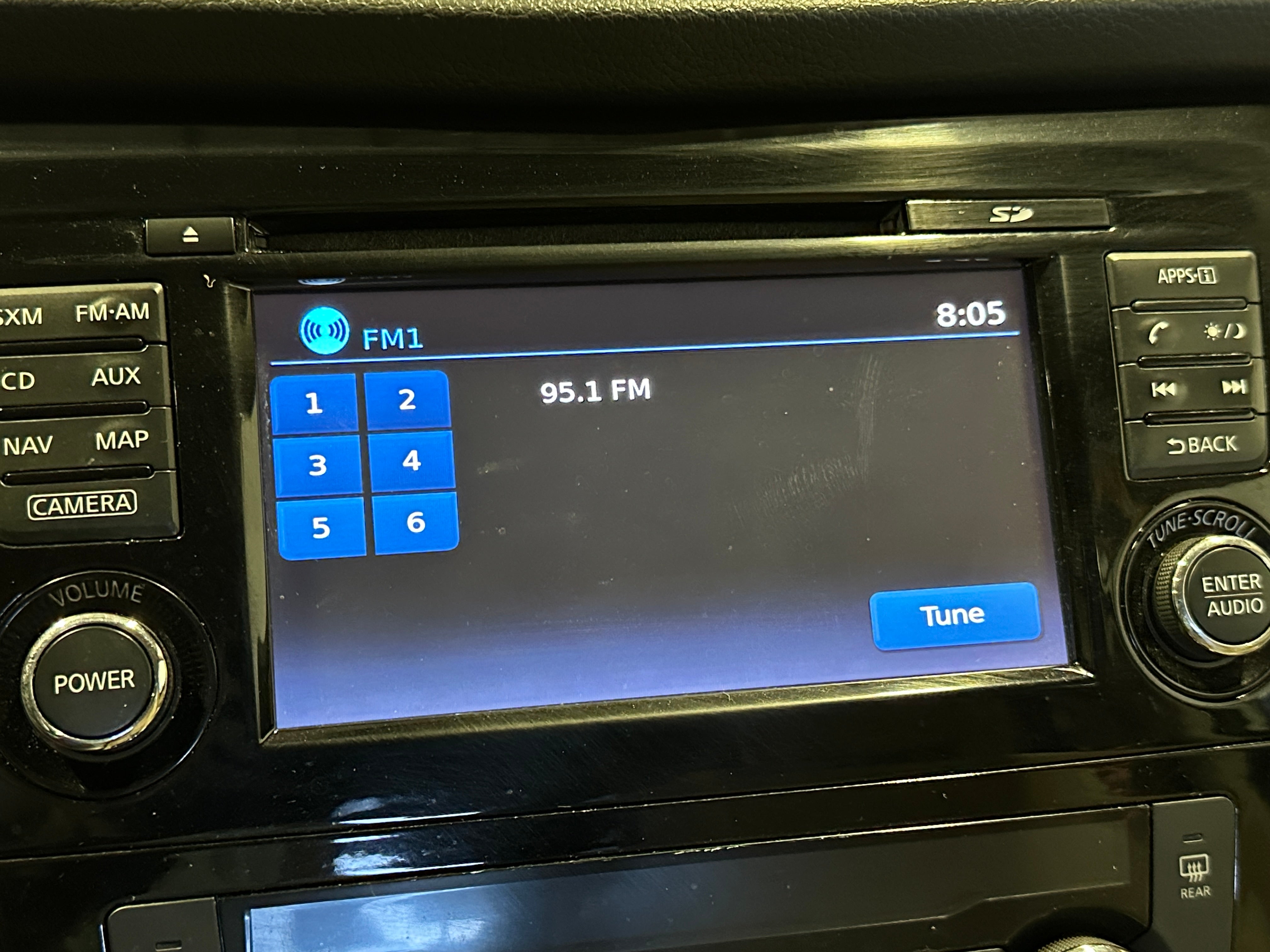 2016 Nissan Rogue SV 4