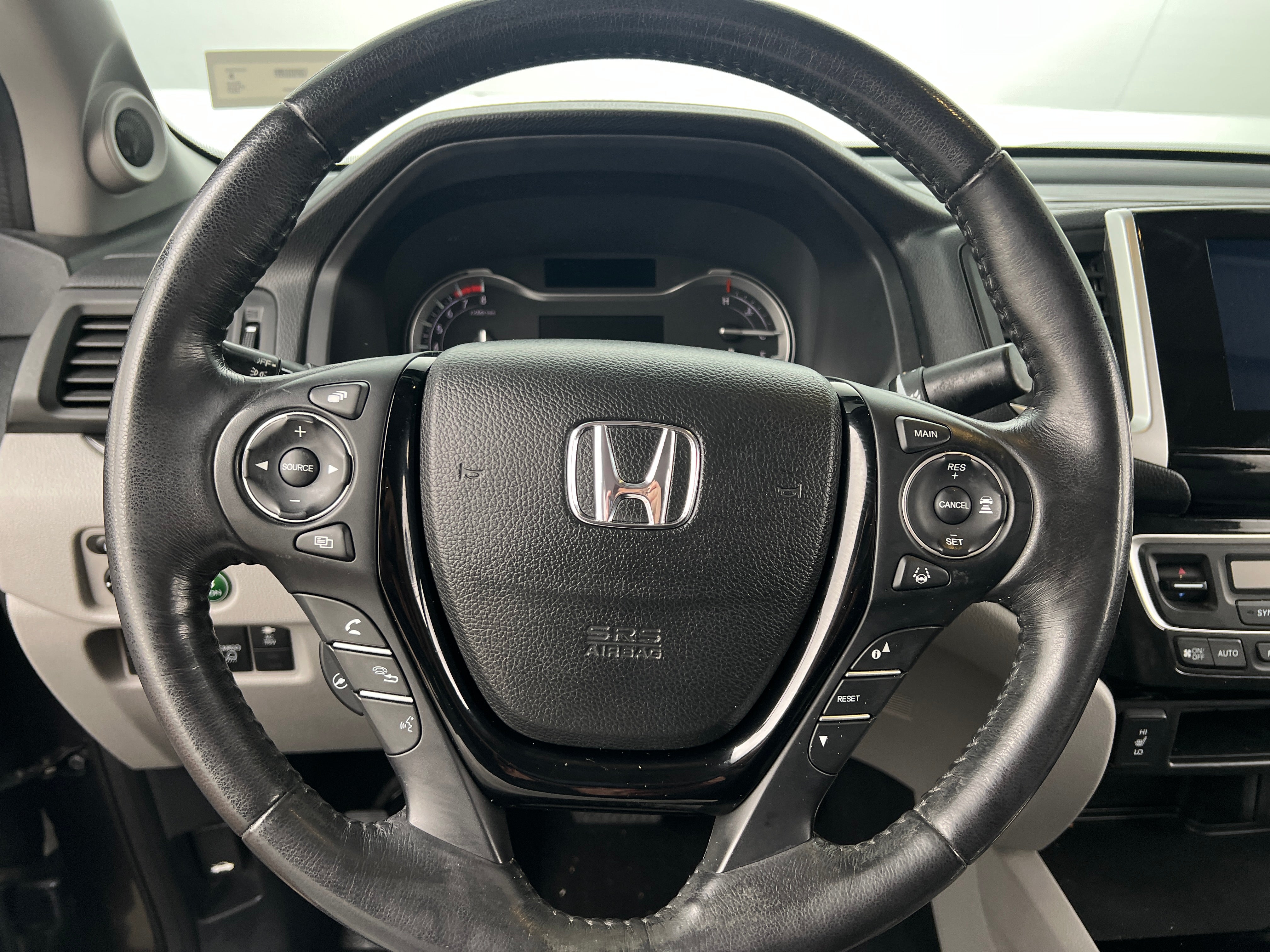 2017 Honda Ridgeline RTL-E 4