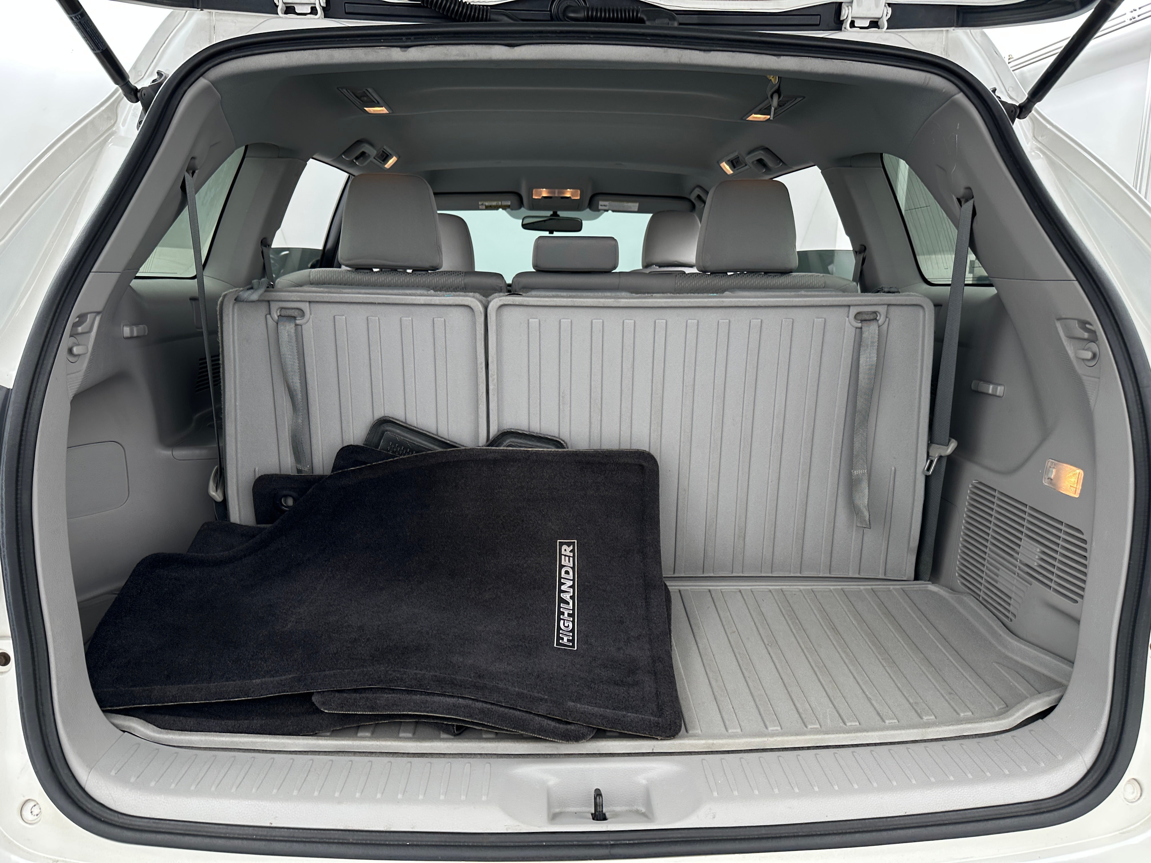 2014 Toyota Highlander LE 7