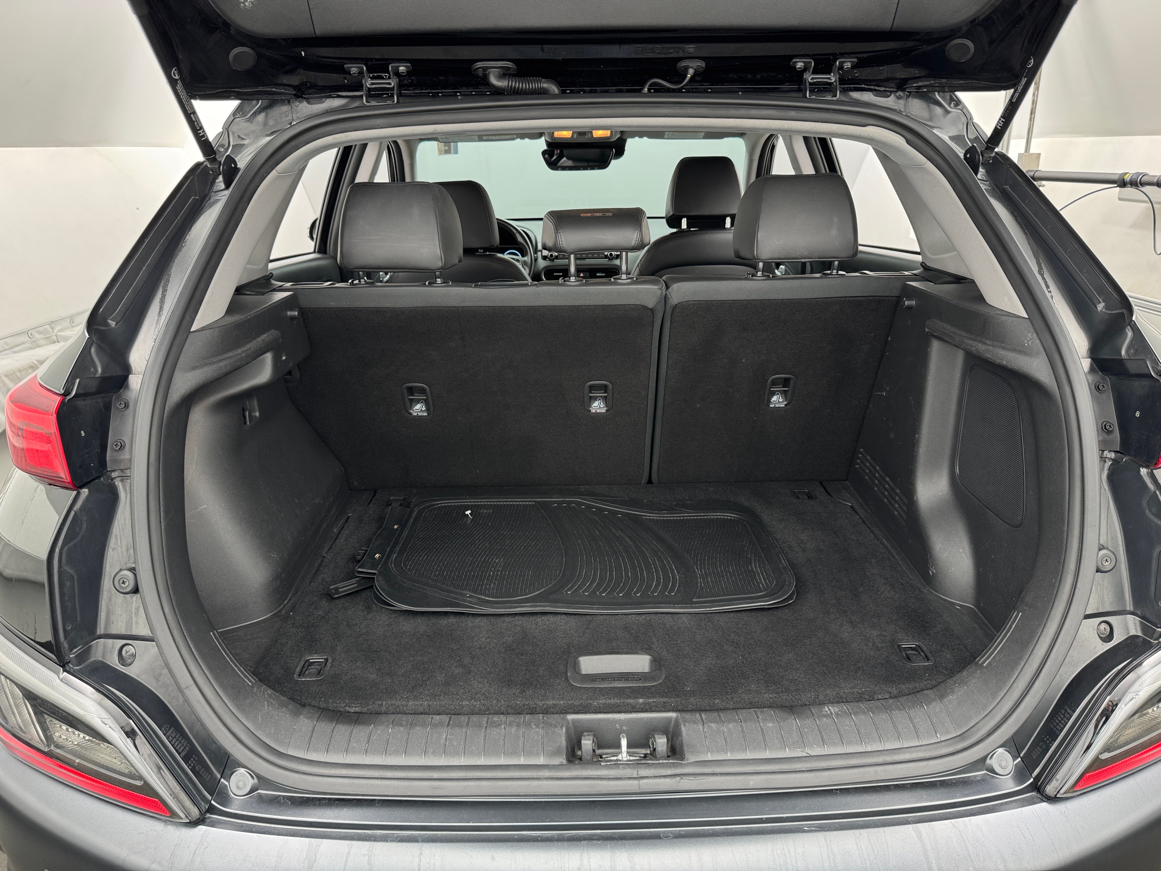 2022 Hyundai Kona Limited 6