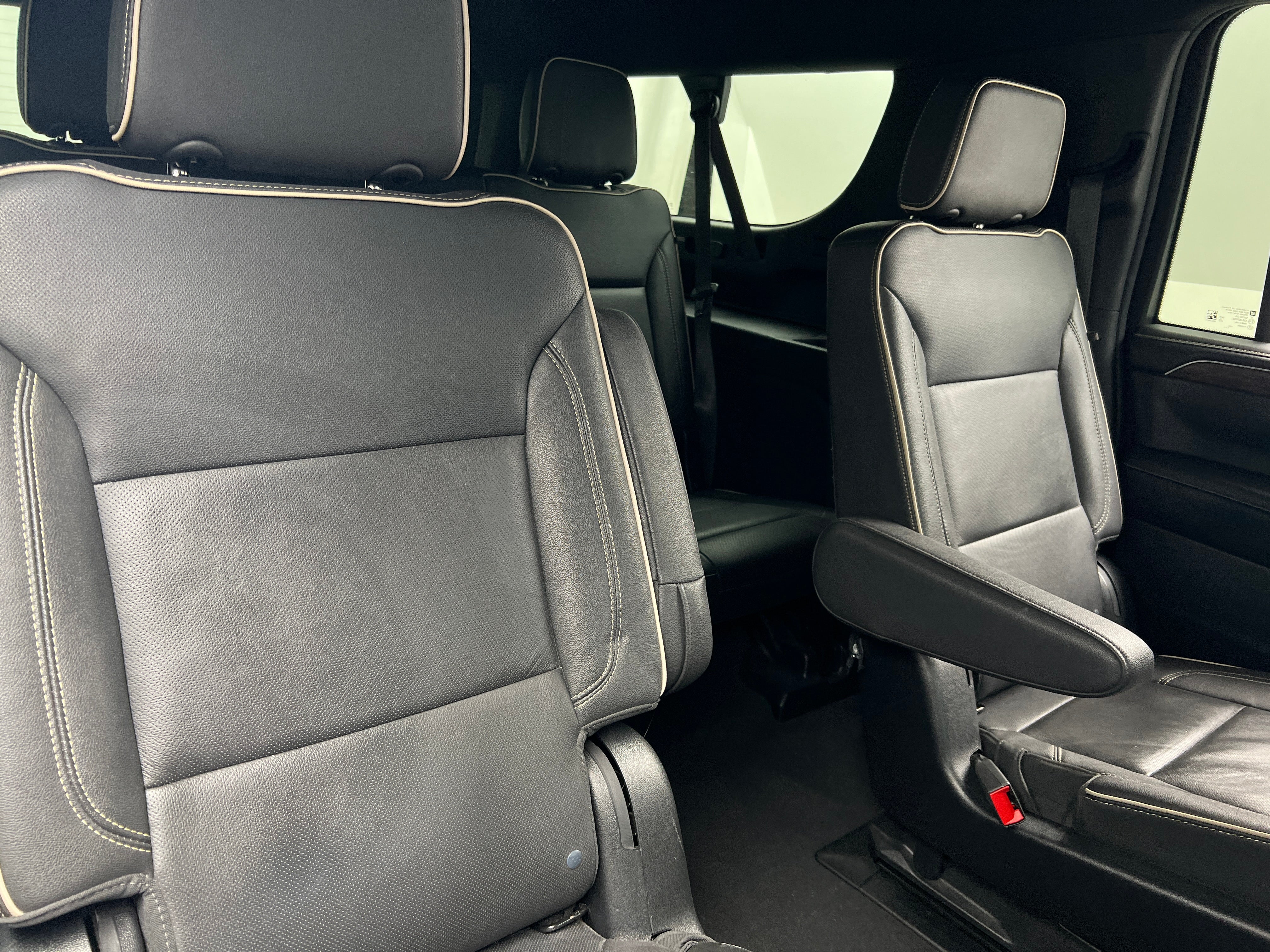2023 Chevrolet Suburban Premier 5