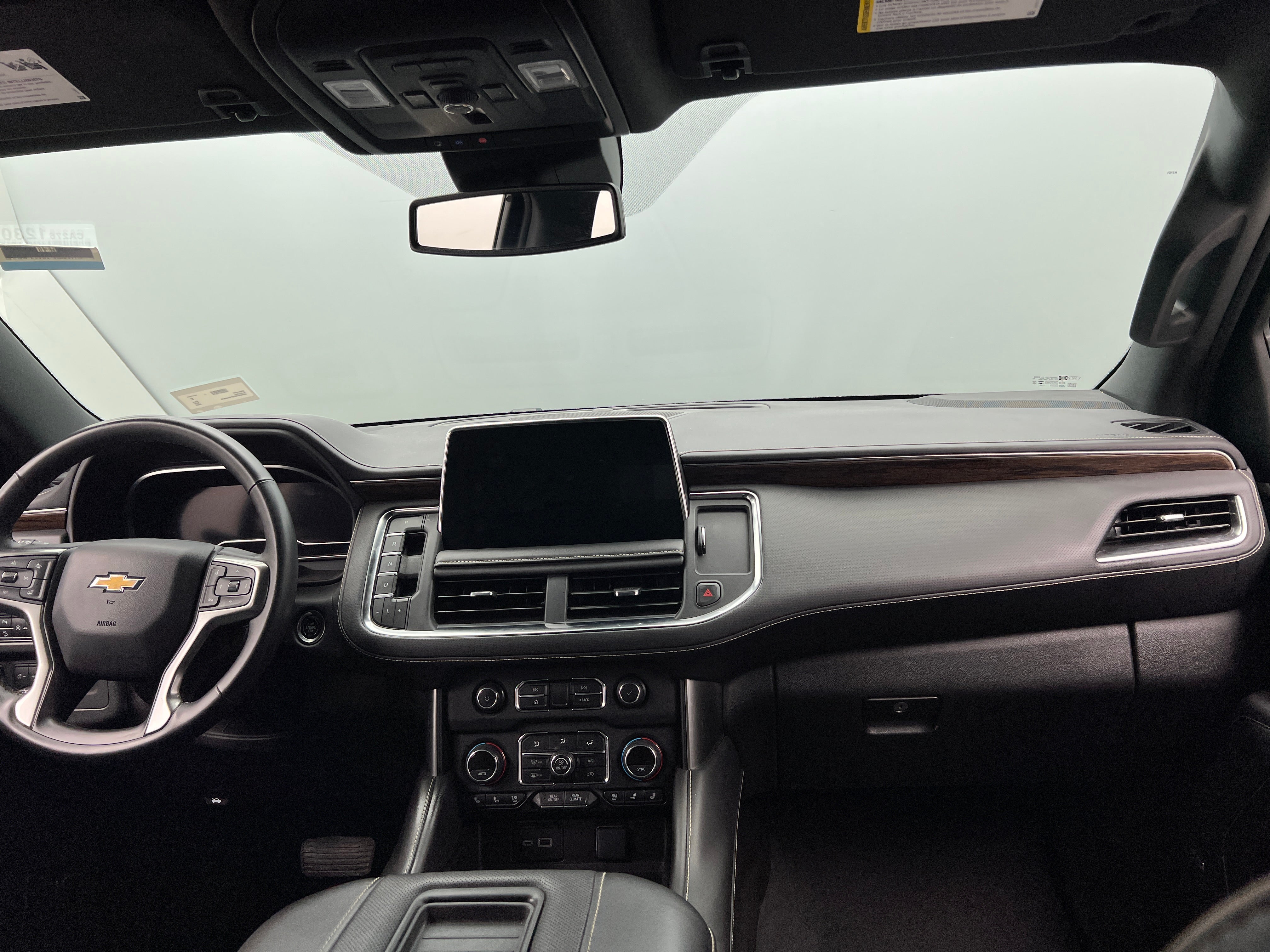 2023 Chevrolet Suburban Premier 2