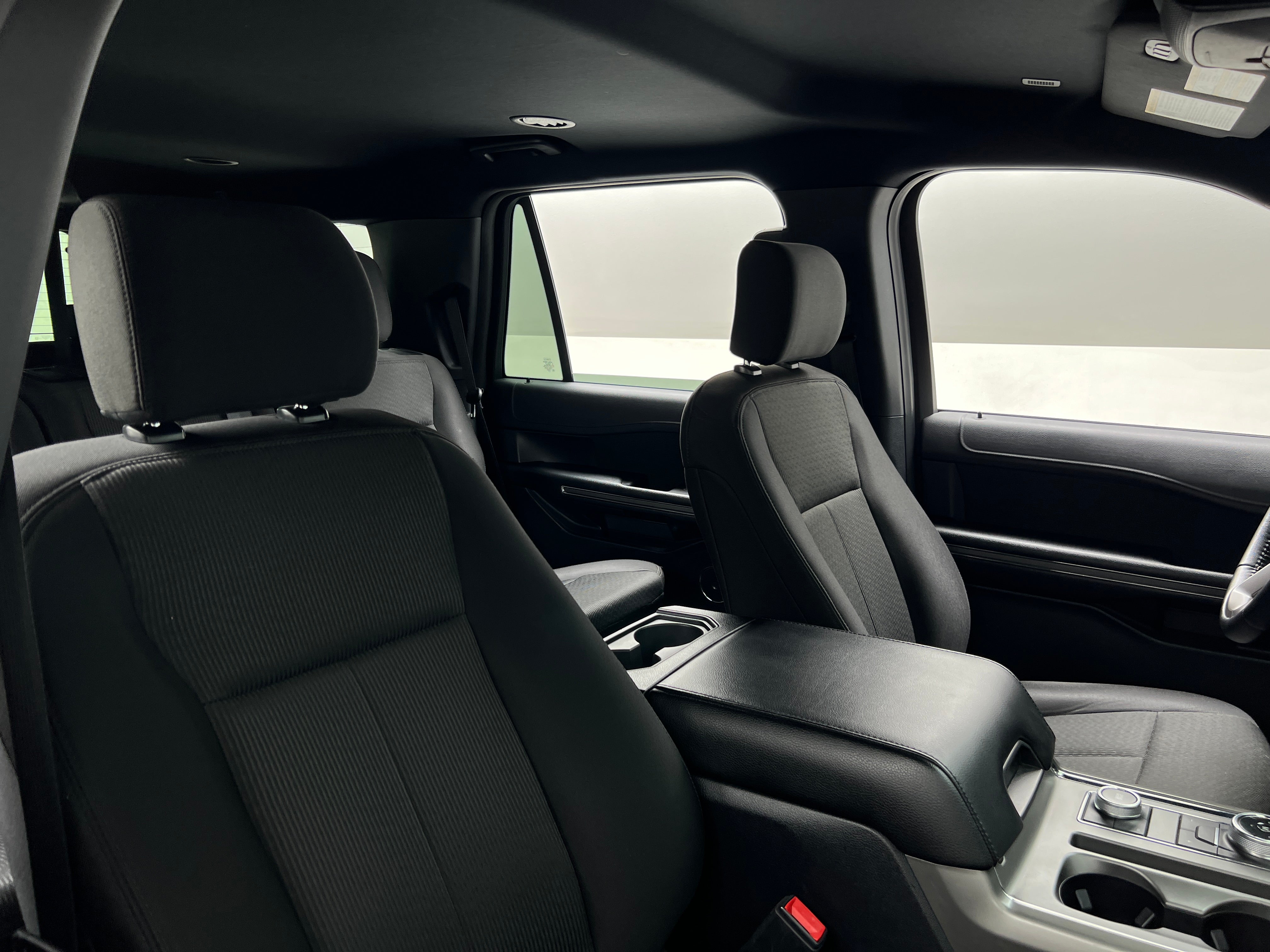 2020 Ford Expedition XLT 2