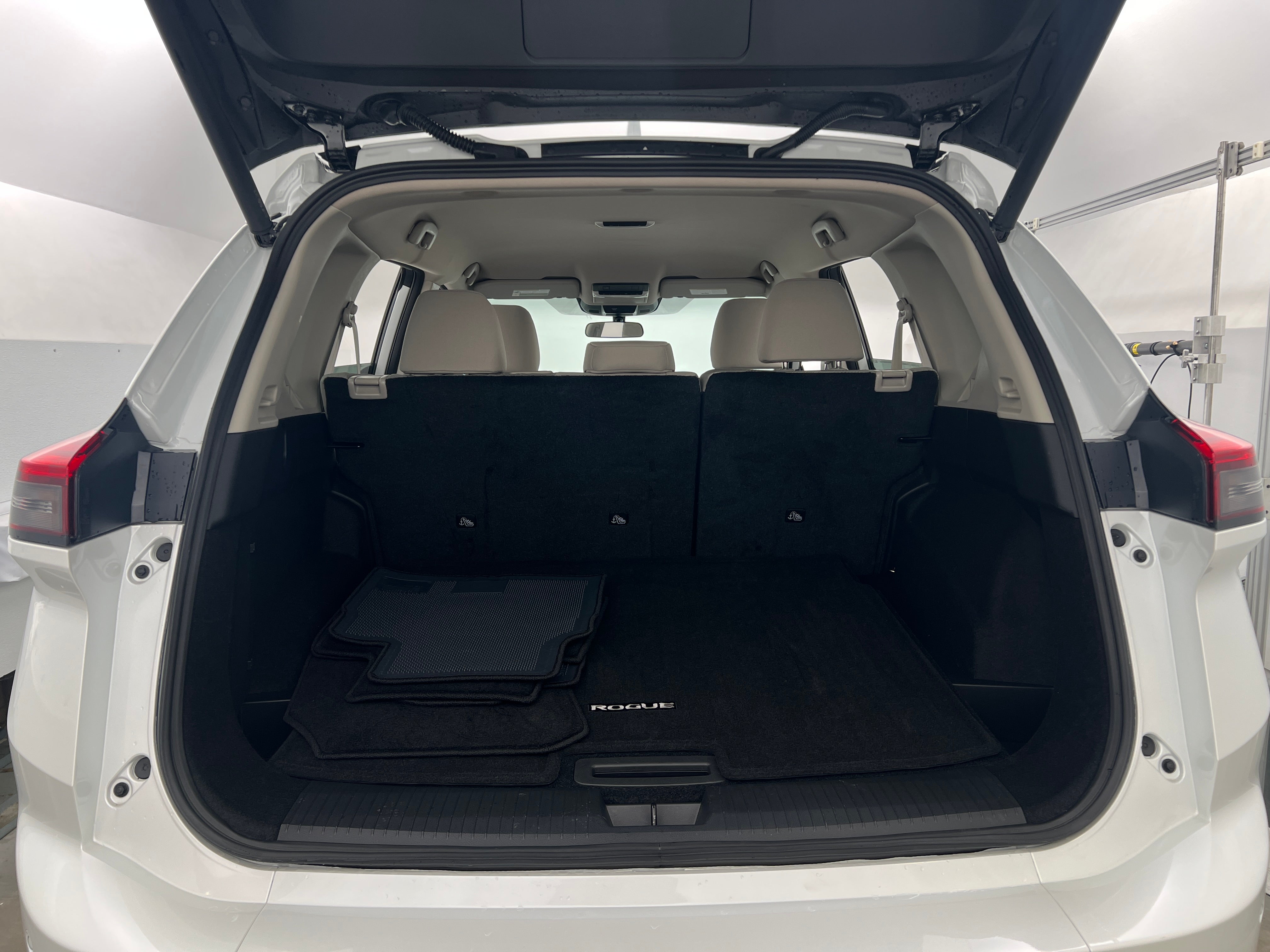 2025 Nissan Rogue SV 7