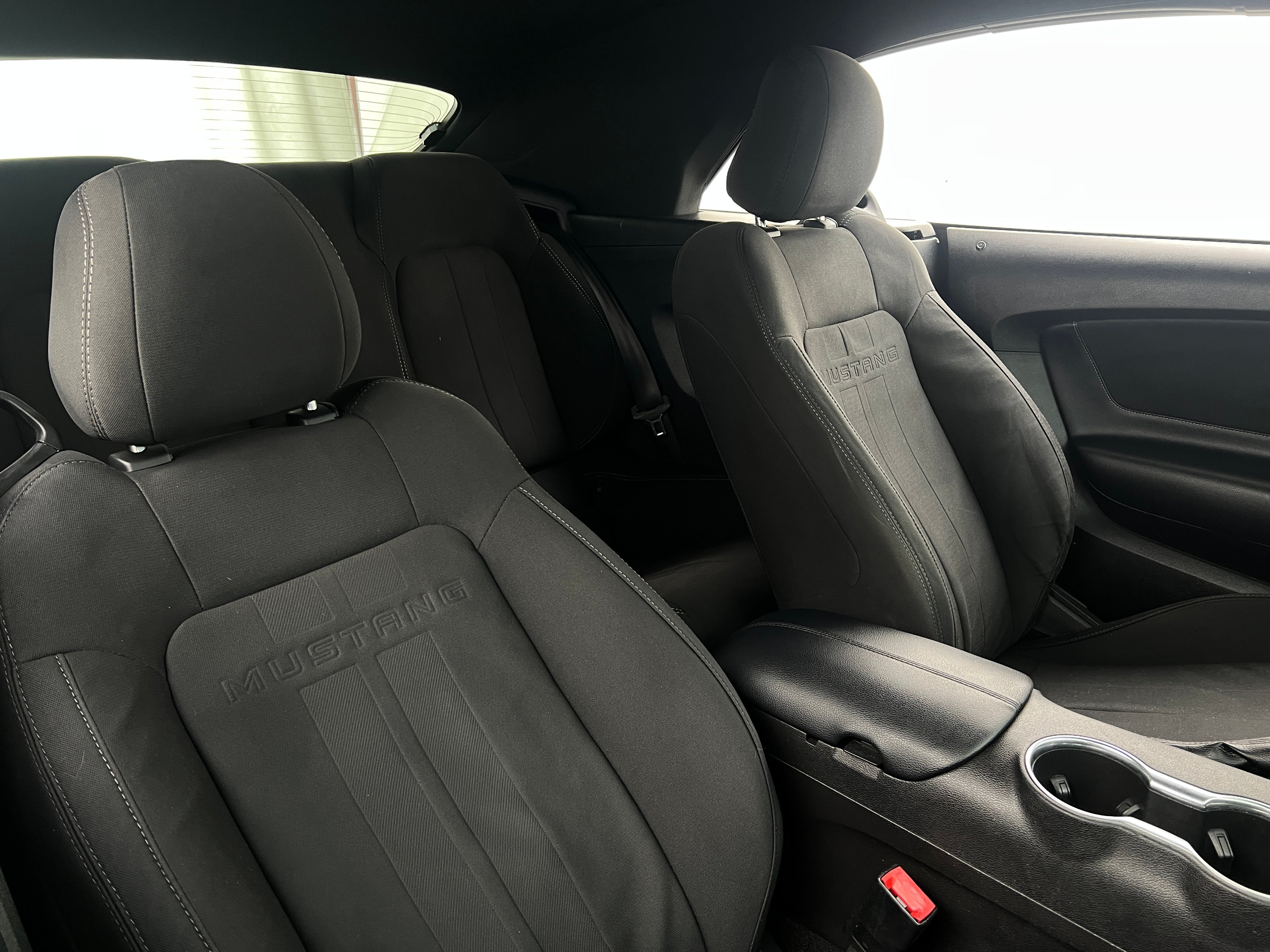 2019 Ford Mustang  2