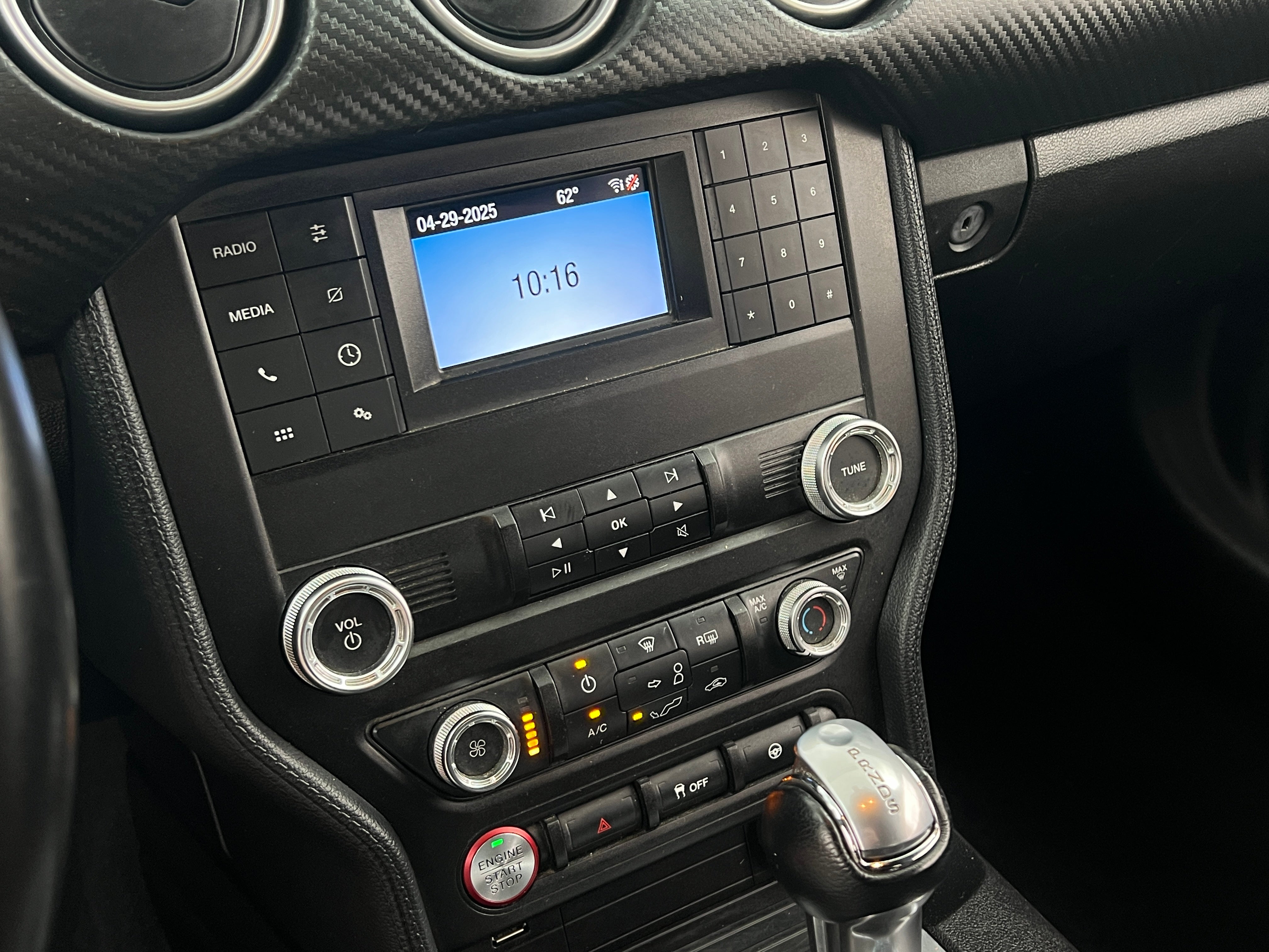 2019 Ford Mustang  3