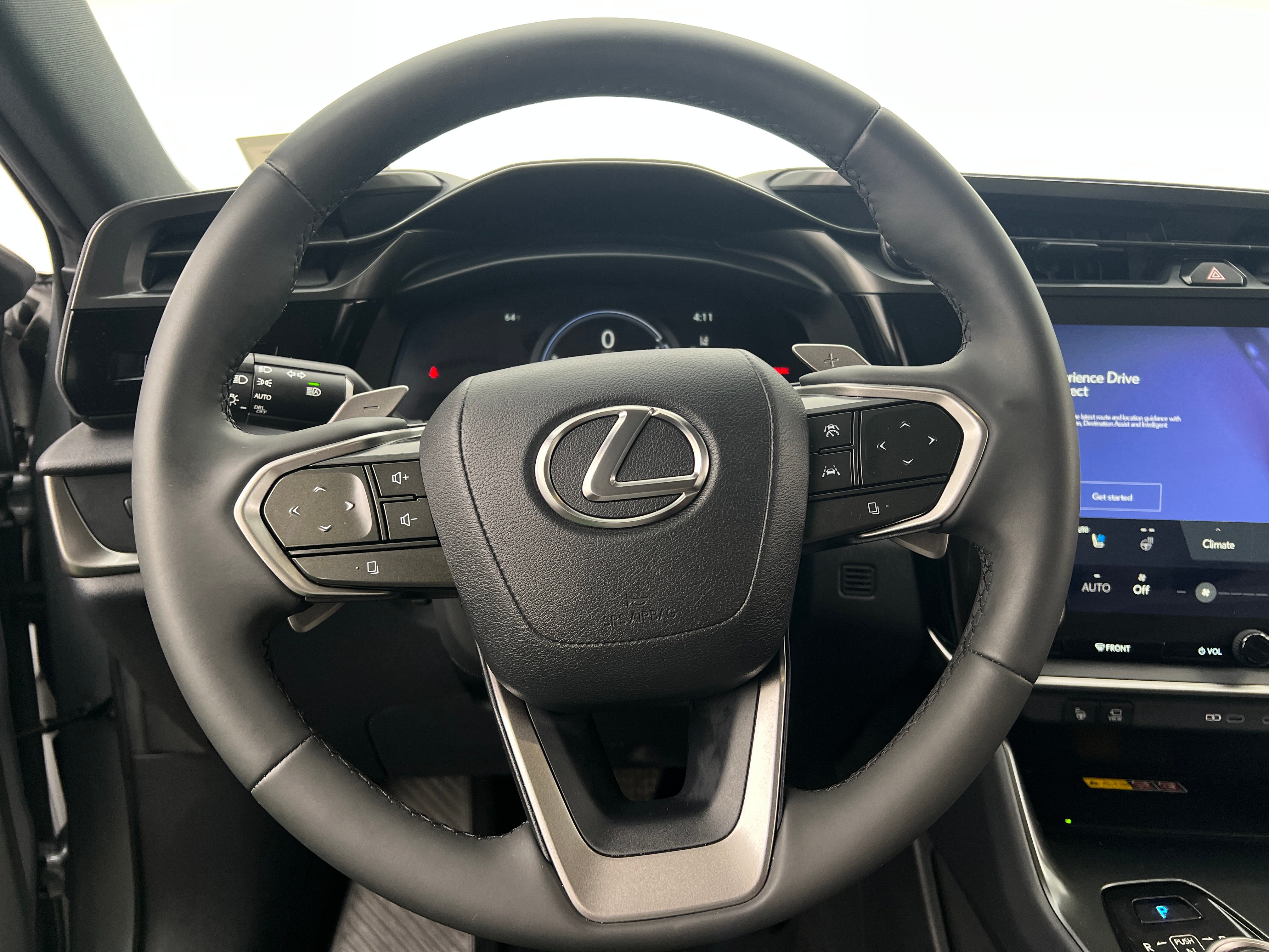 2023 Lexus RZ 450e 5