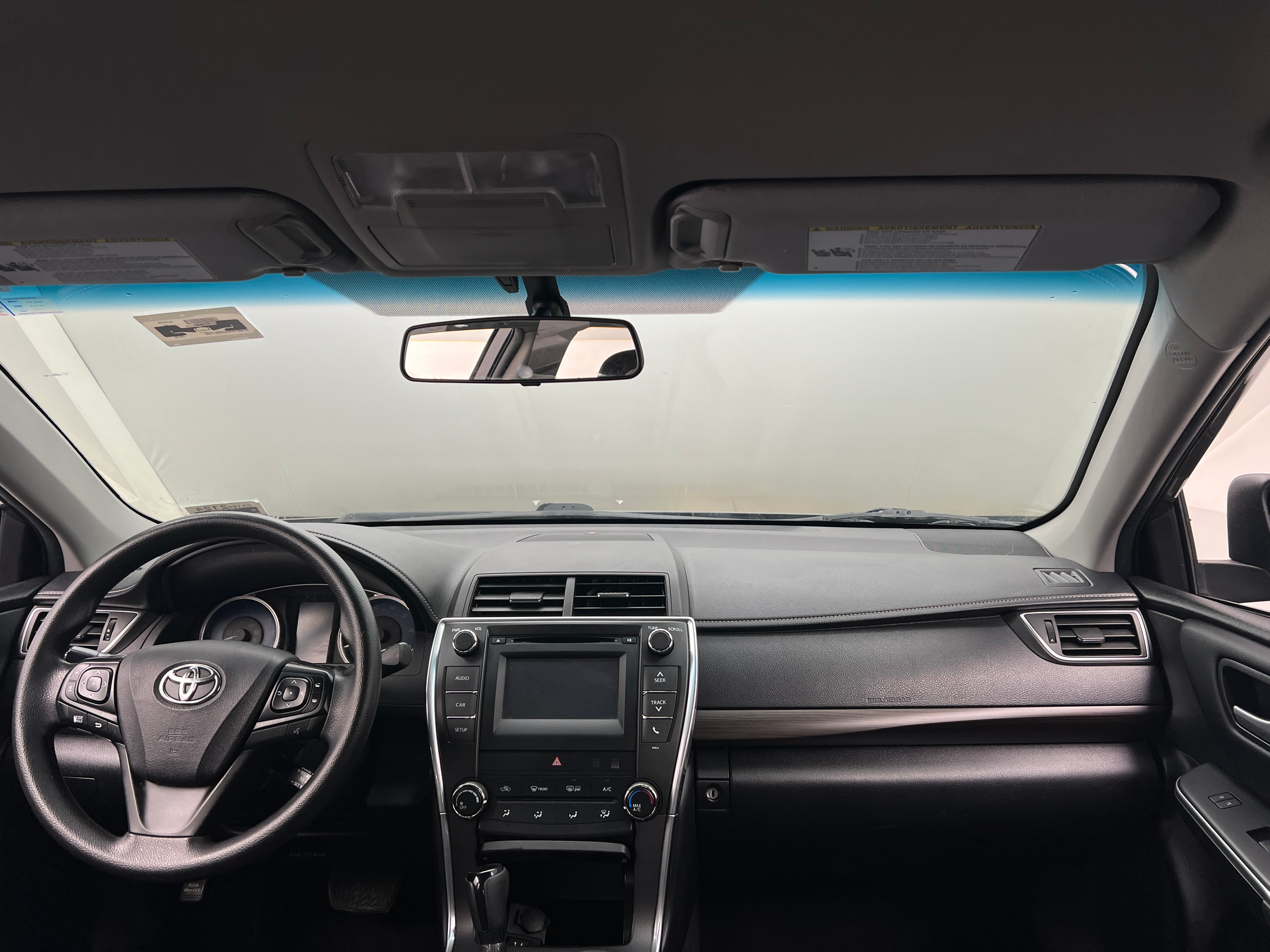 2016 Toyota Camry LE 3