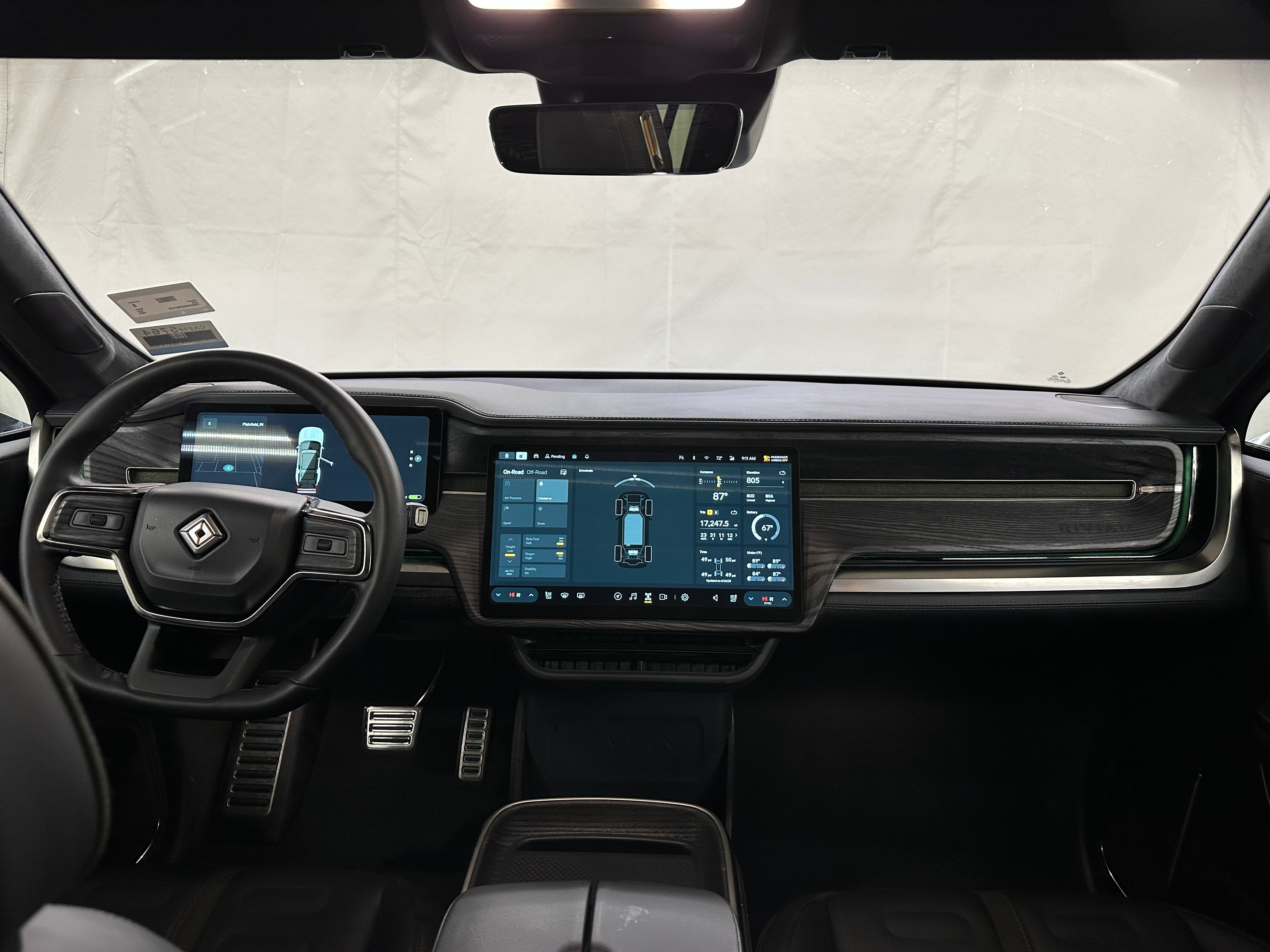 2023 Rivian R1S Adventure 2