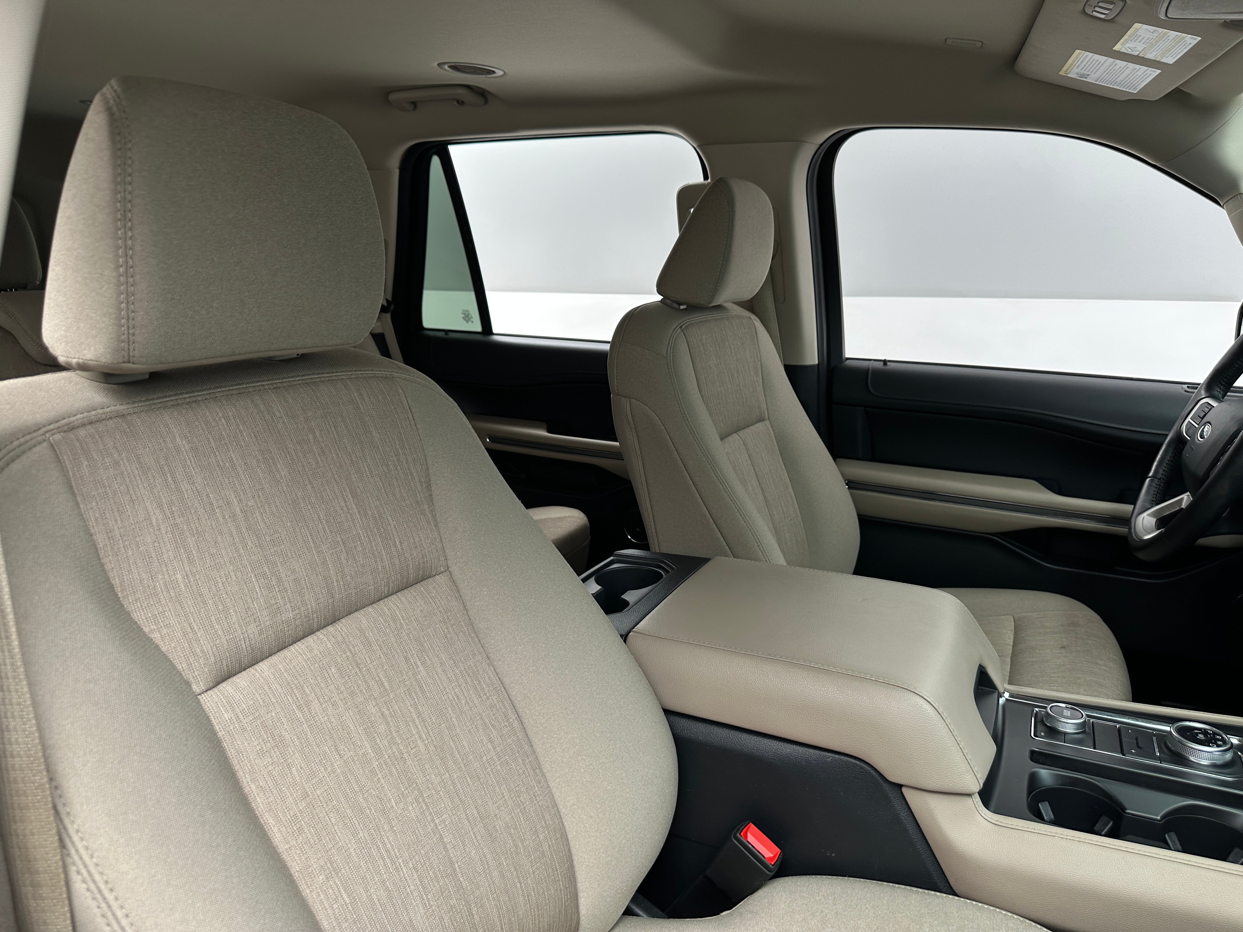 2024 Ford Expedition XLT 2
