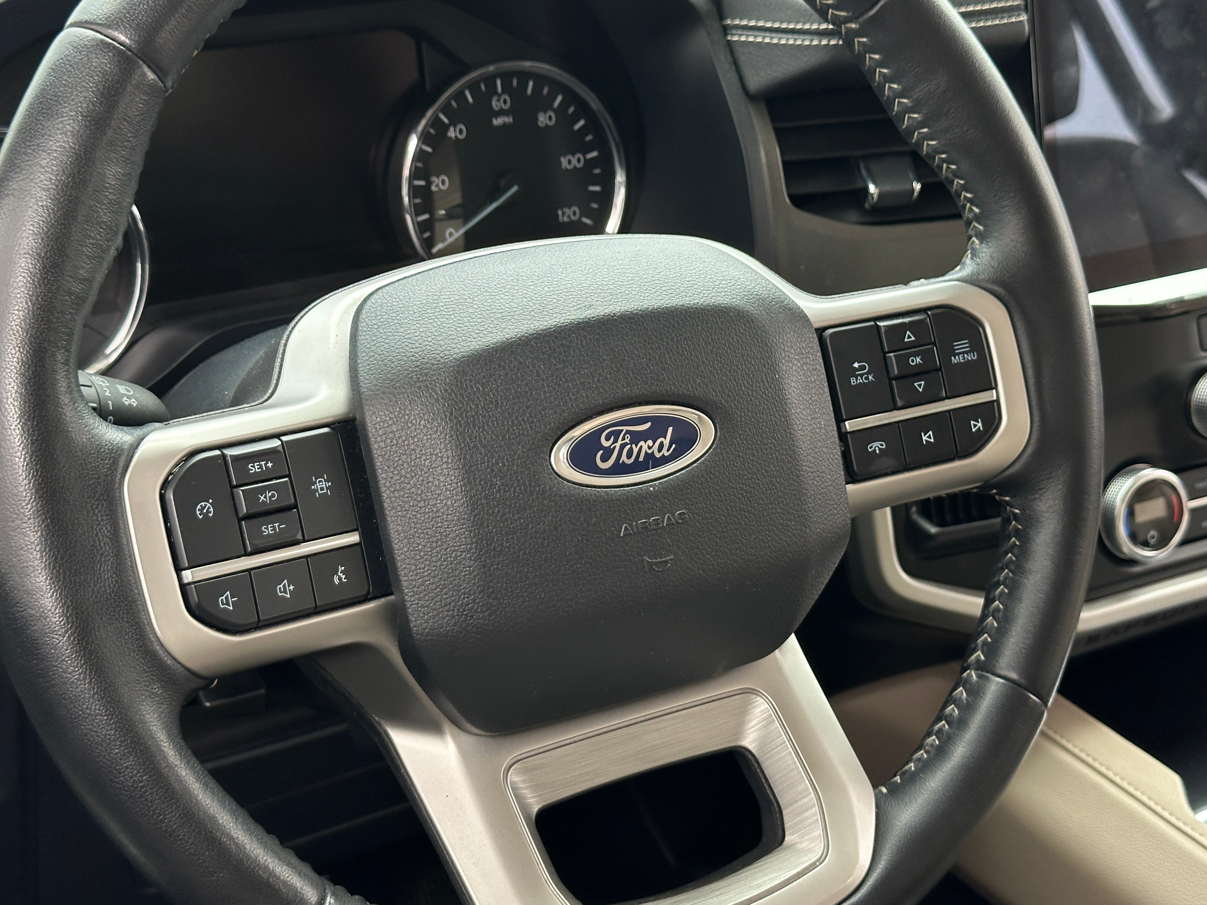2024 Ford Expedition XLT 5