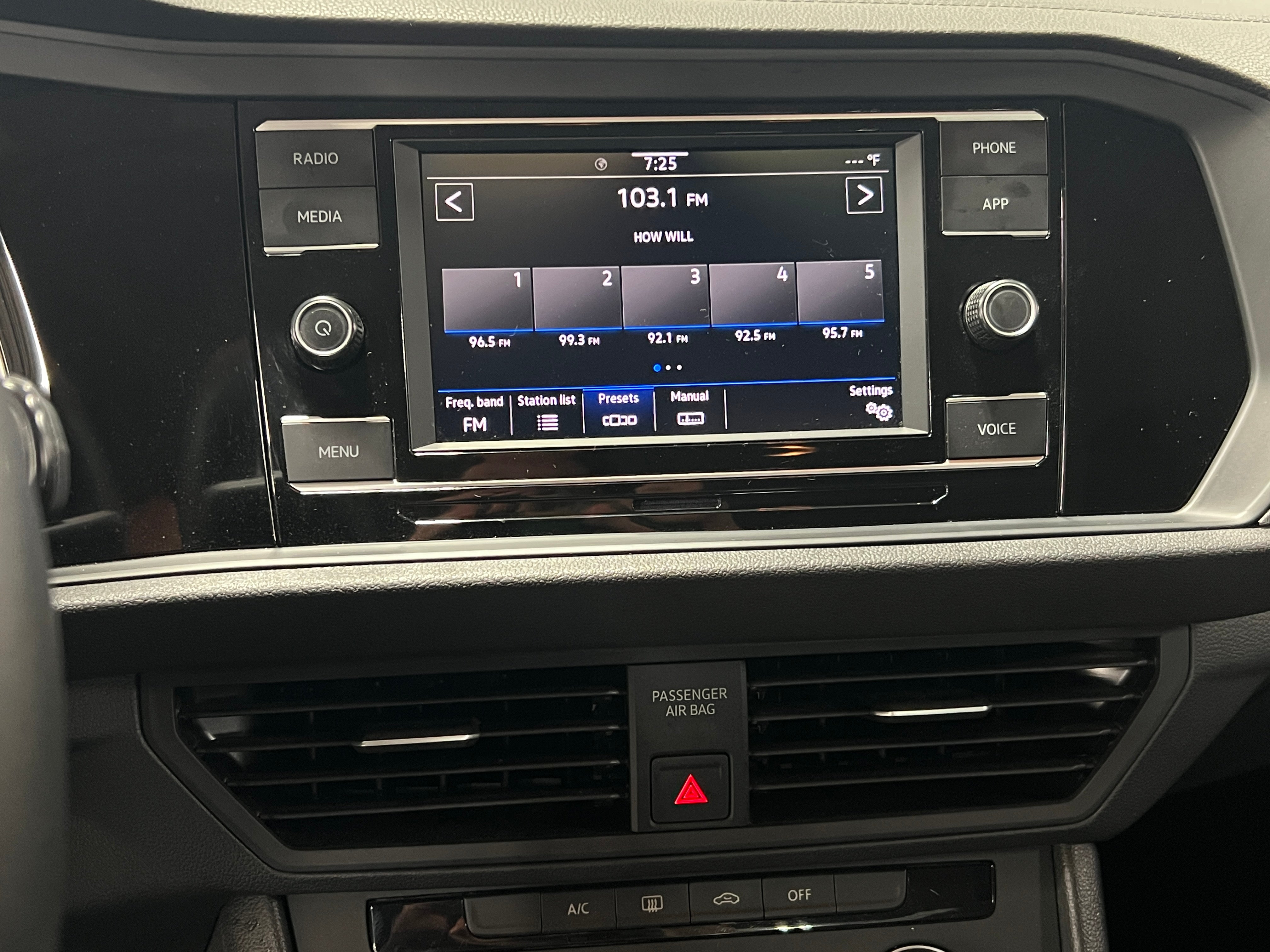 2024 Volkswagen Jetta S 4