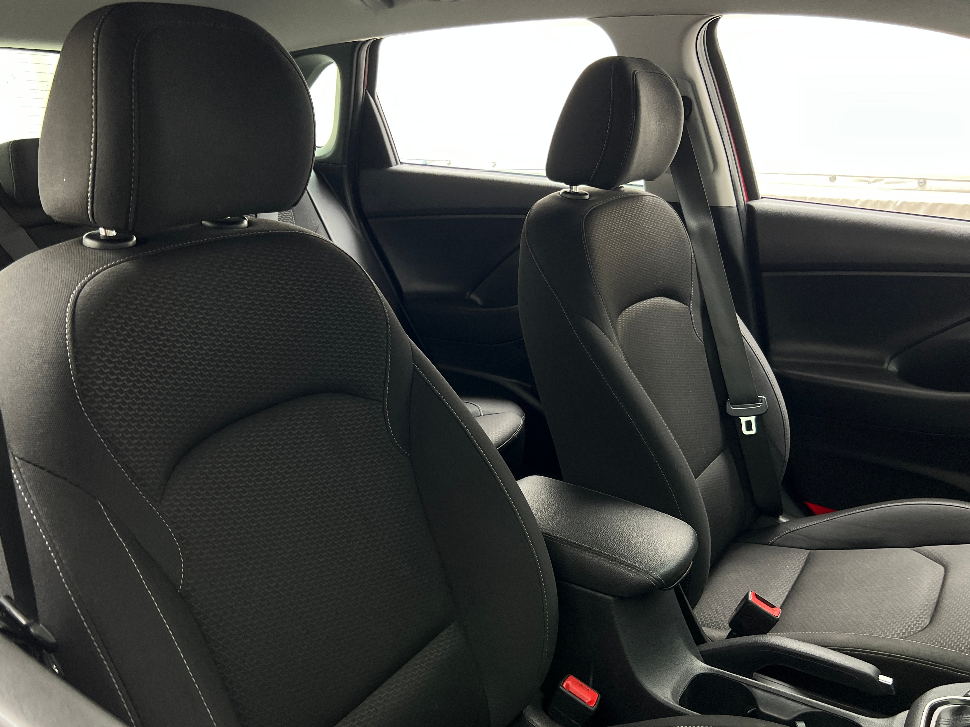 2019 Hyundai Elantra Base 2