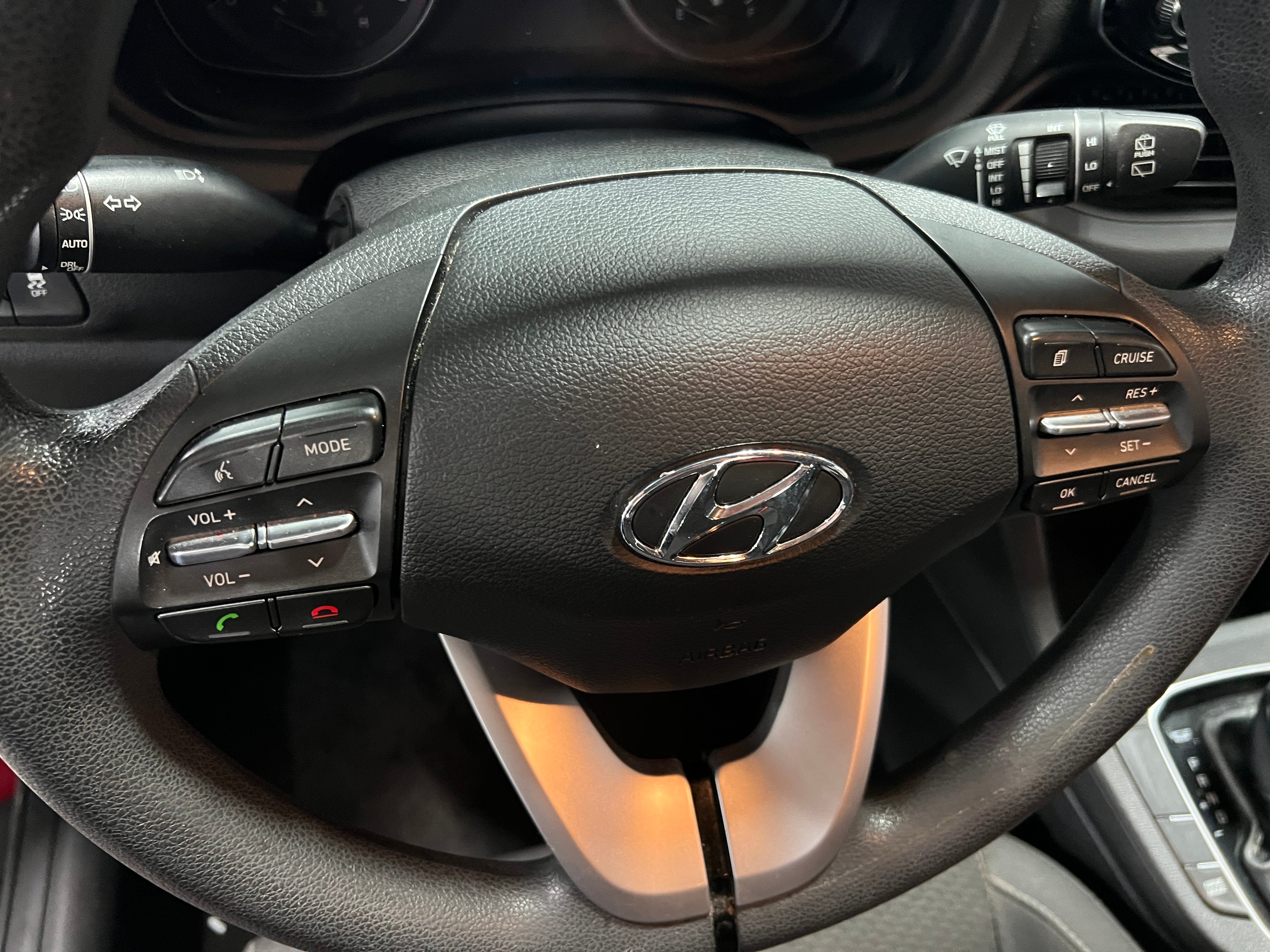 2019 Hyundai Elantra Base 5