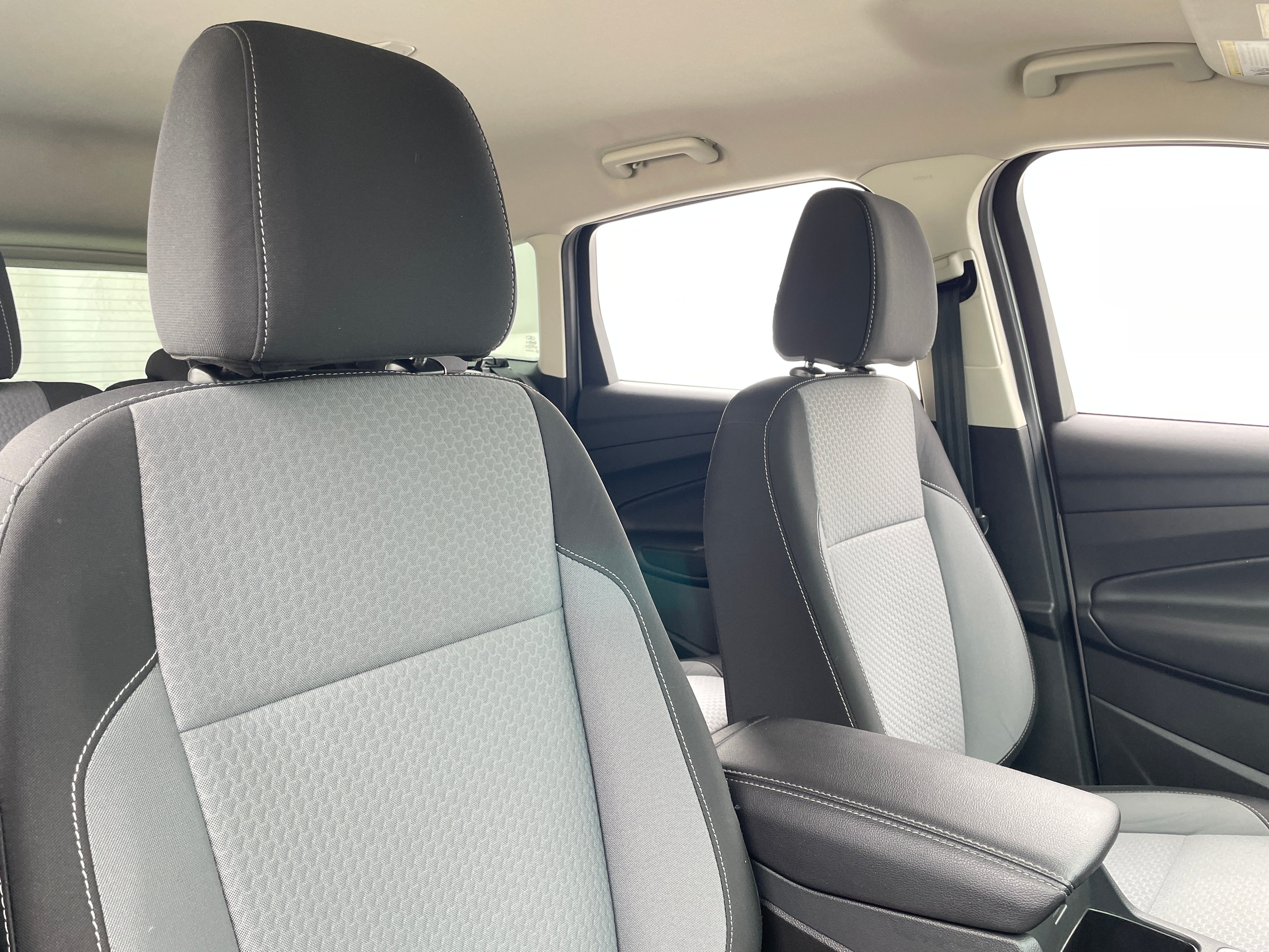 2017 Ford Escape SE 2