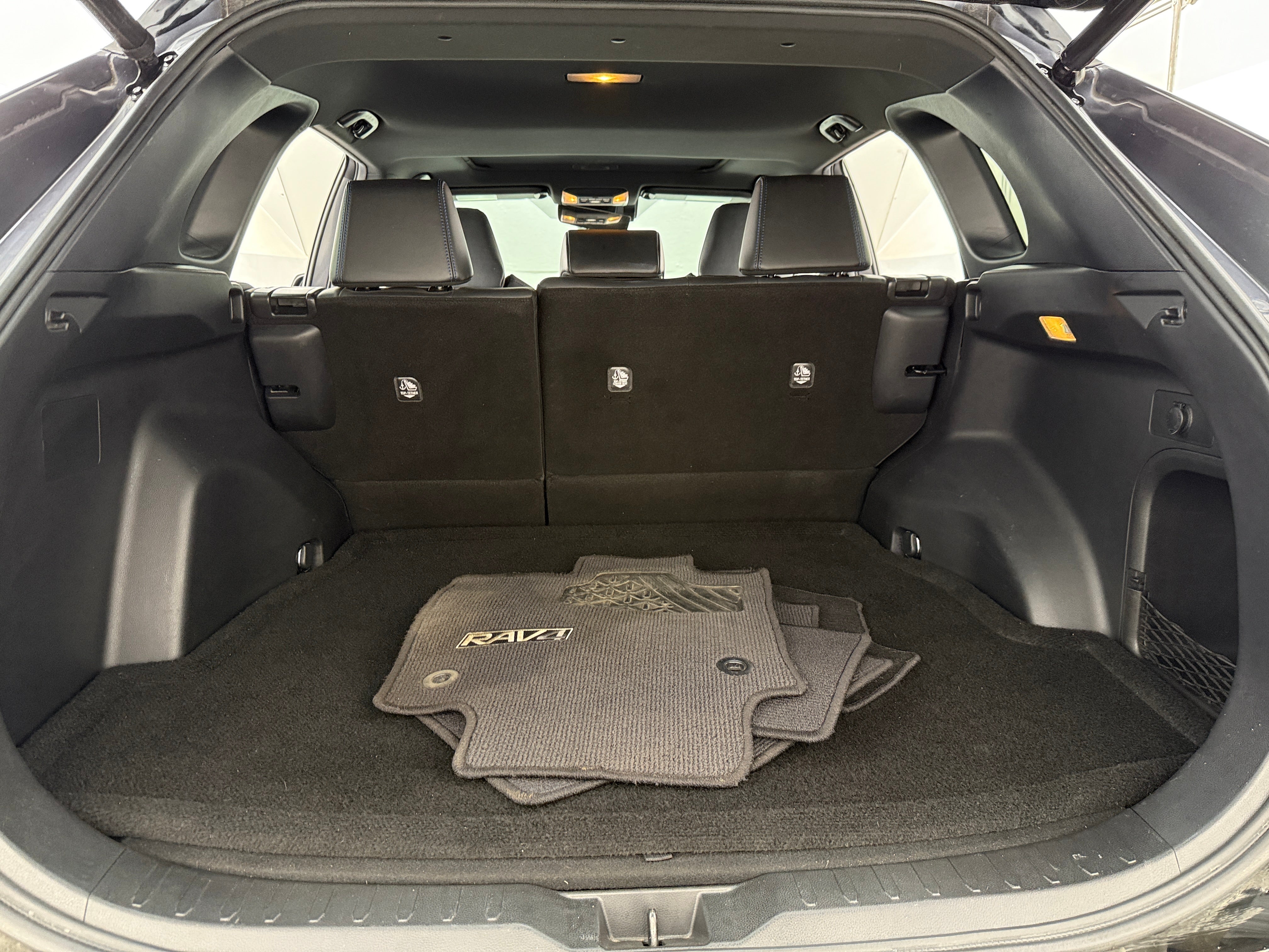 2021 Toyota RAV4 XSE 6
