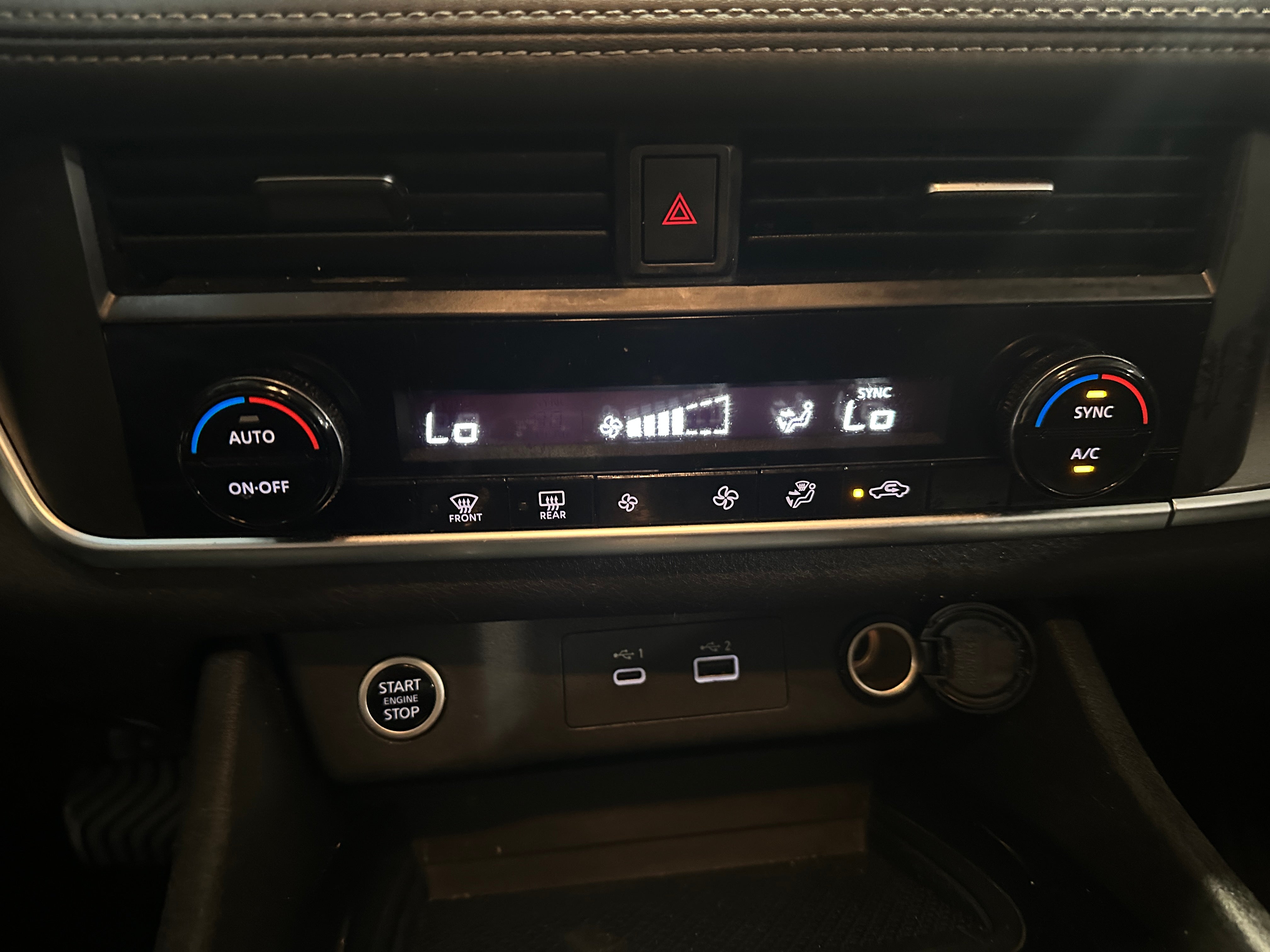 2023 Nissan Rogue SV 4