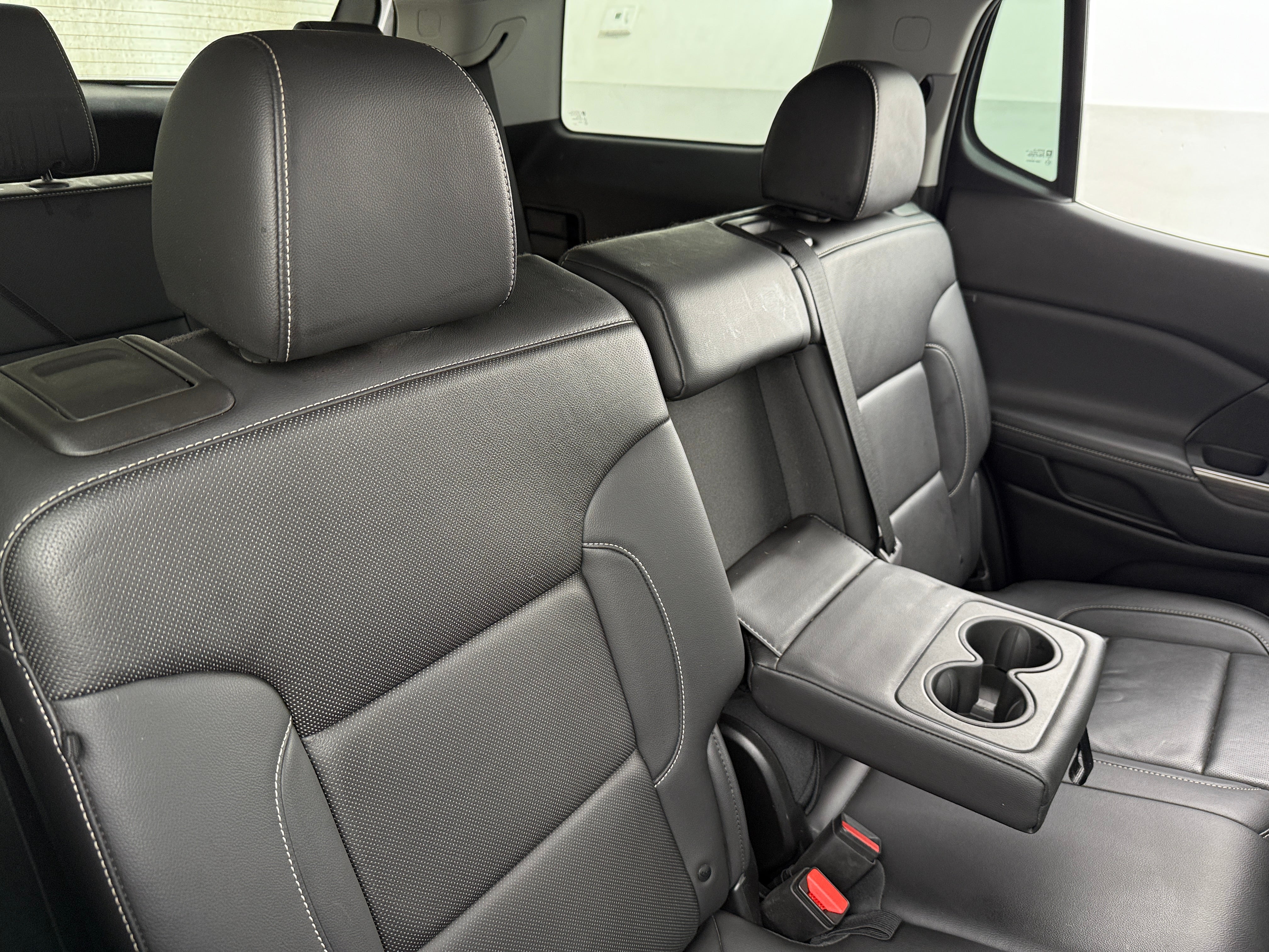 2023 GMC Acadia SLT 6