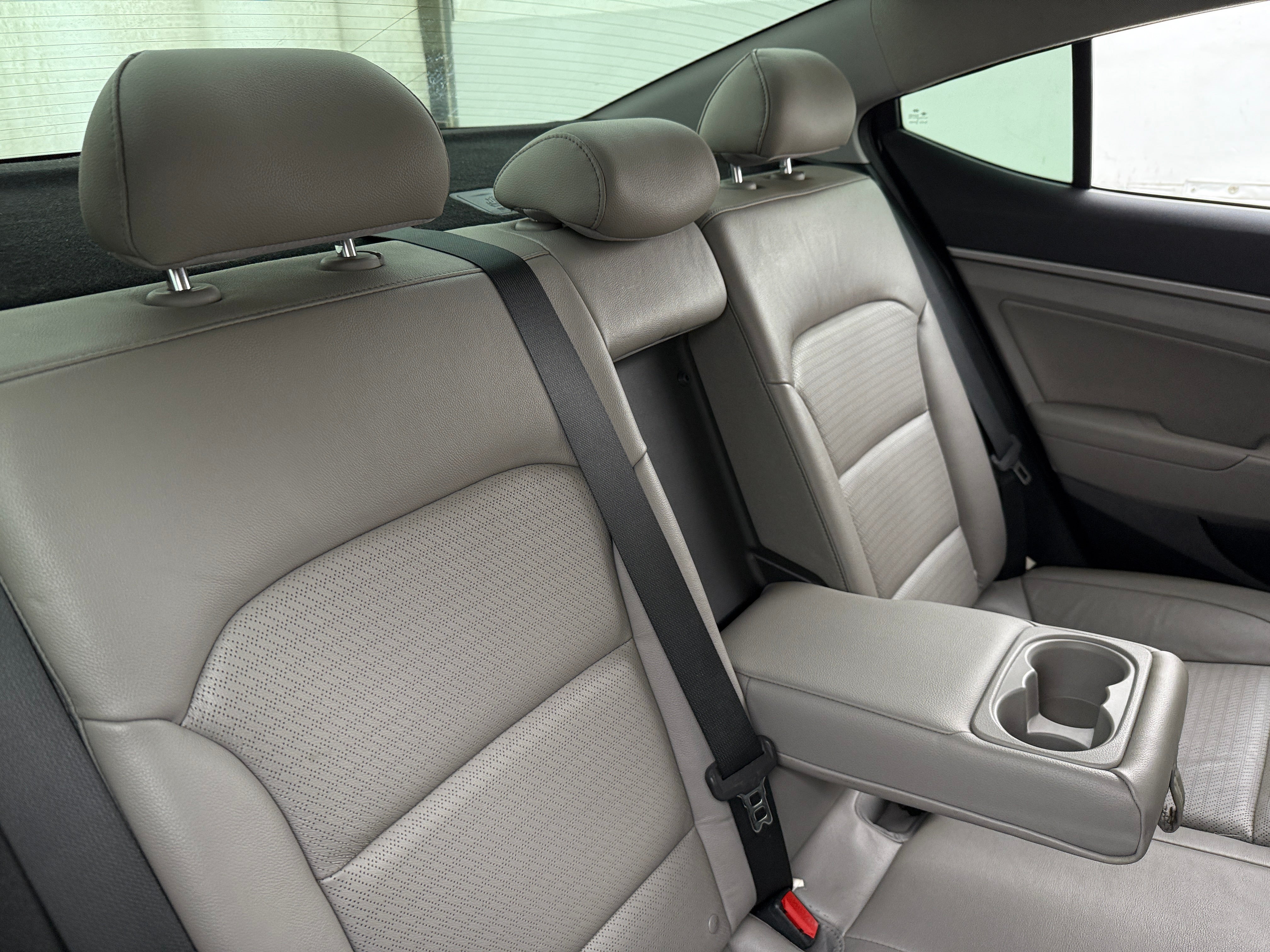 2017 Hyundai Elantra Limited Edition 5